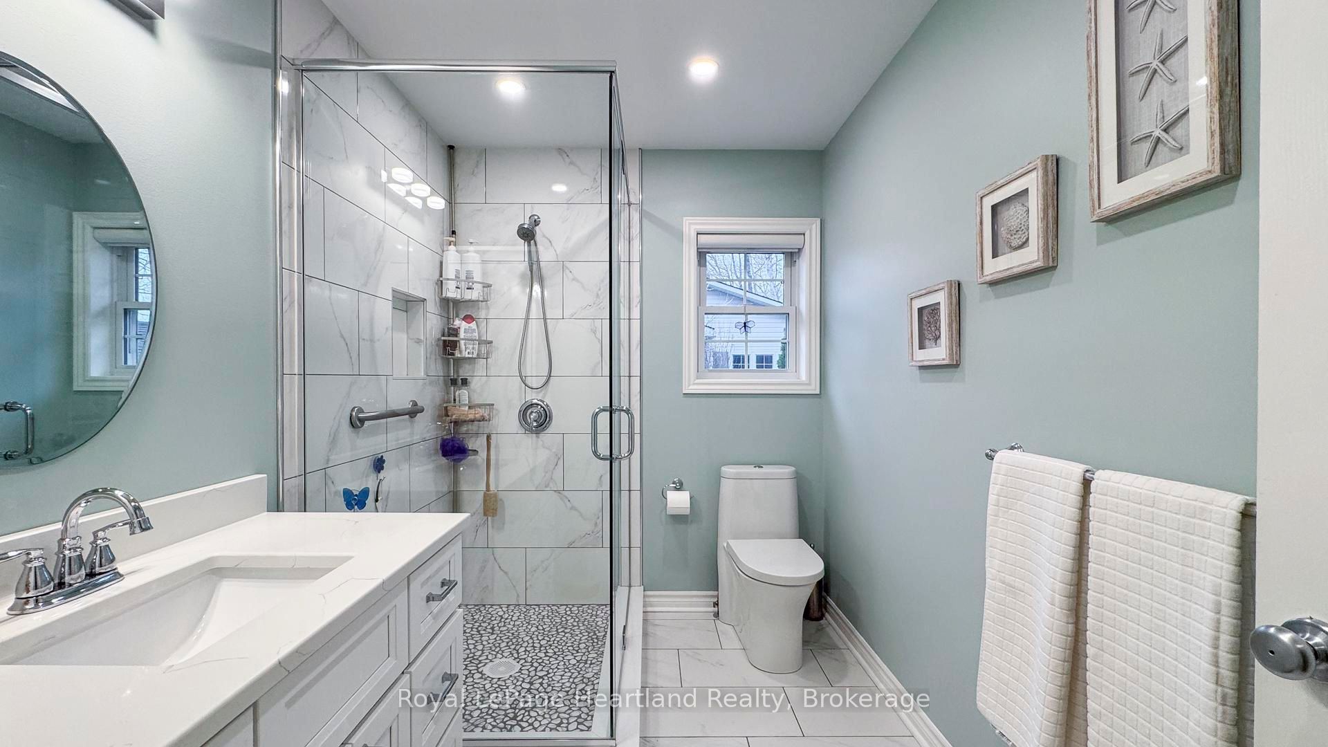 6 Champlain Boulevard Property Photo 24