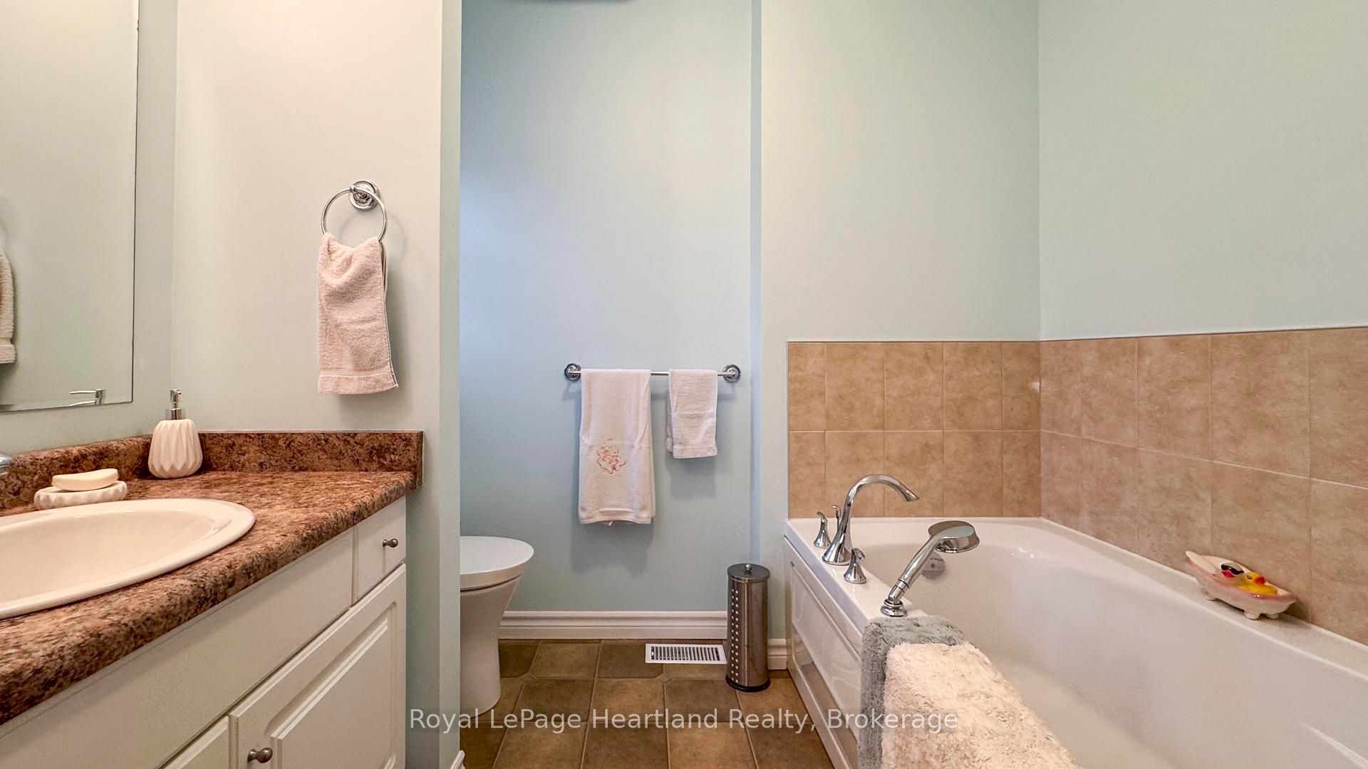 6 Champlain Boulevard Property Photo 32