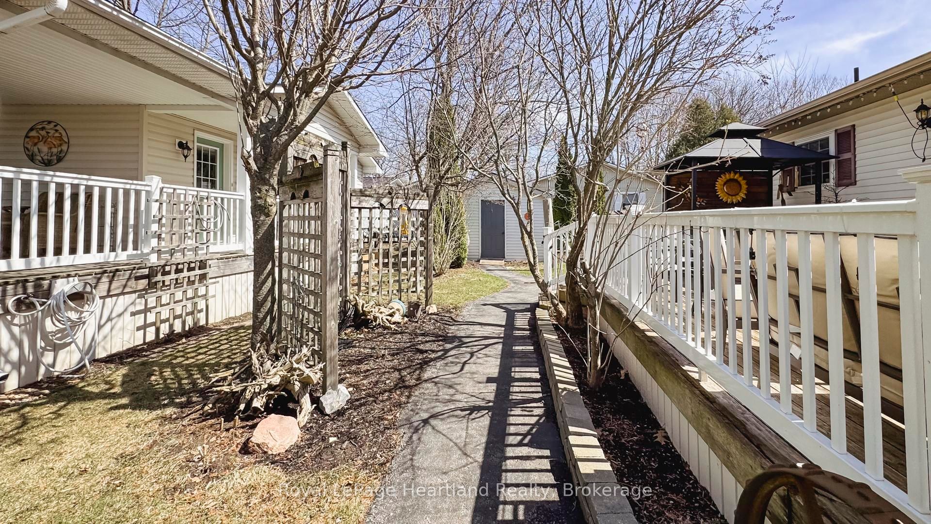 6 Champlain Boulevard Property Photo 35