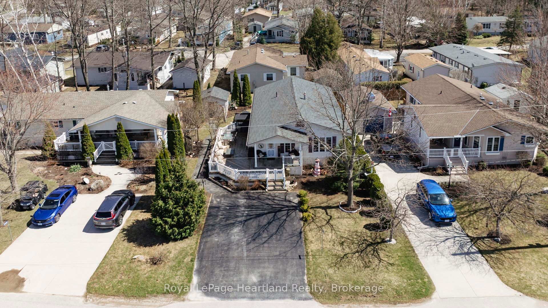 6 Champlain Boulevard Property Photo 40