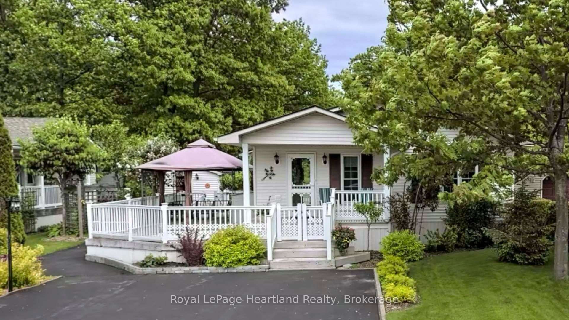 6 Champlain Boulevard Property Photo 43