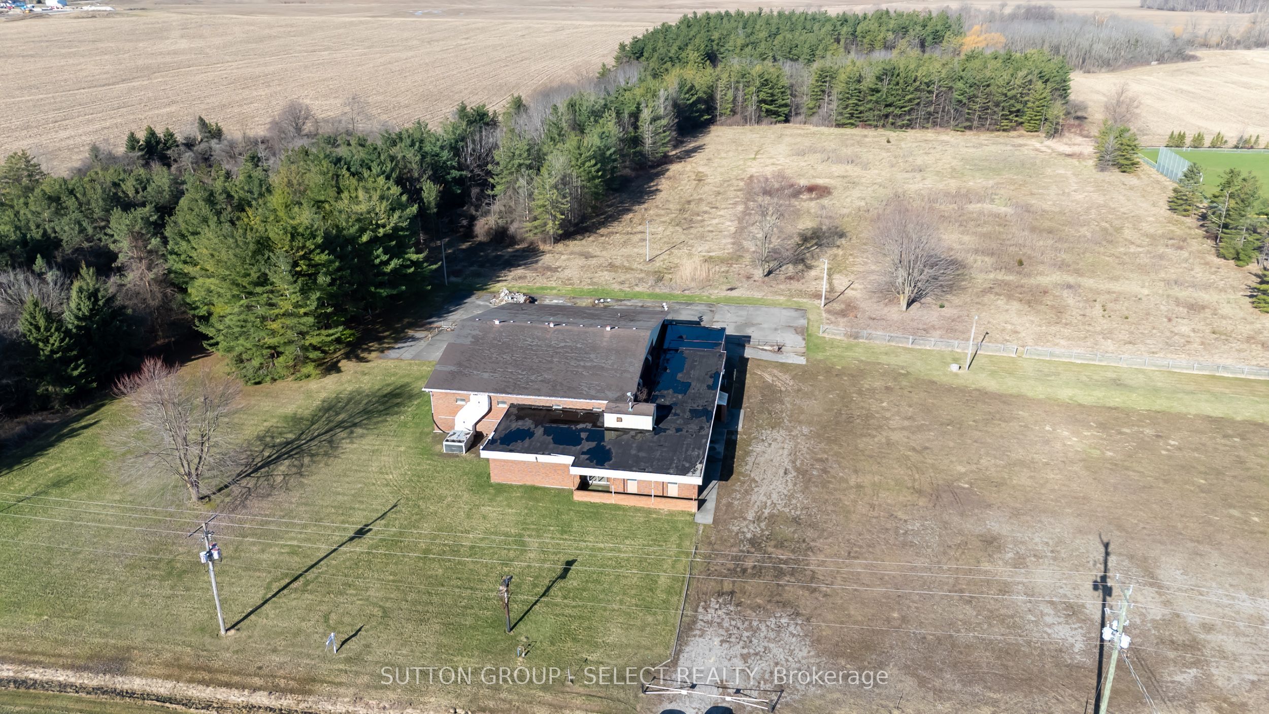 7129 Arkona Road Property Photo 2