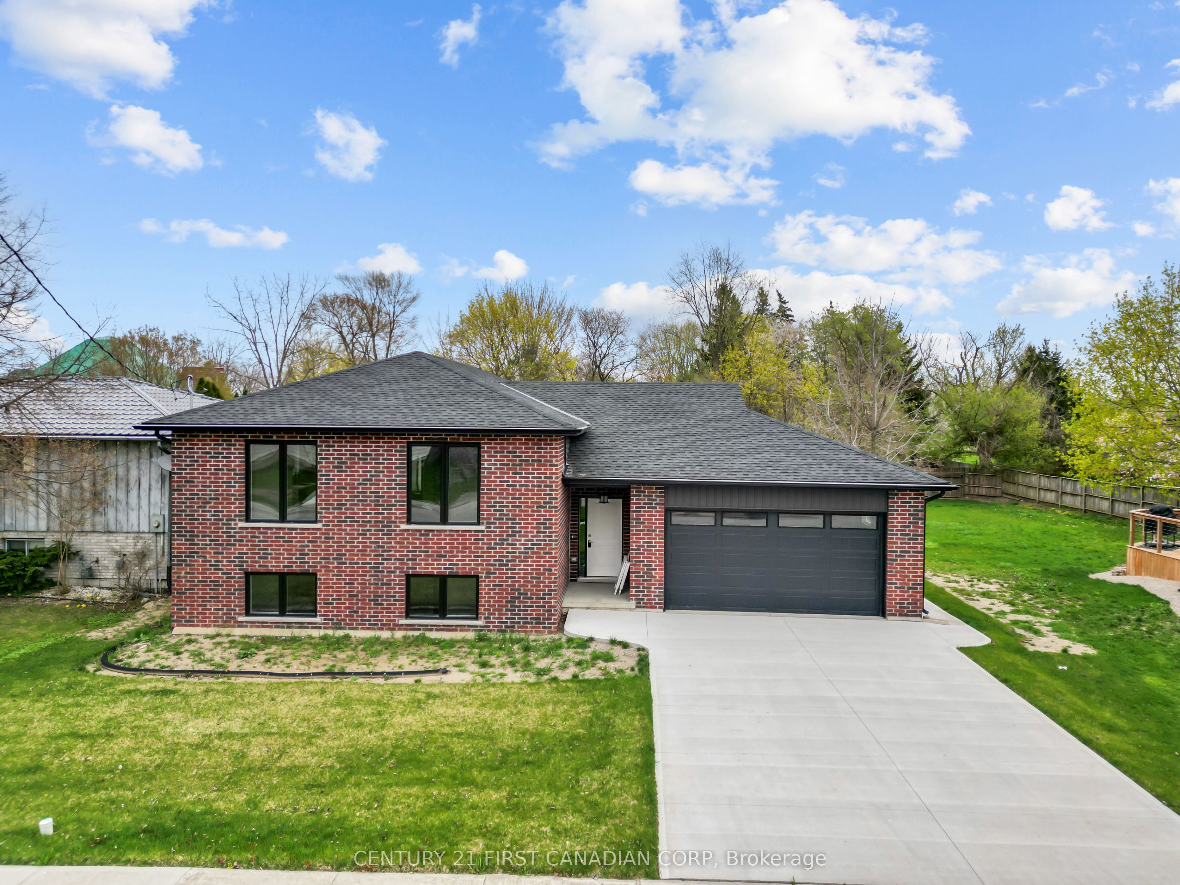 134 King St