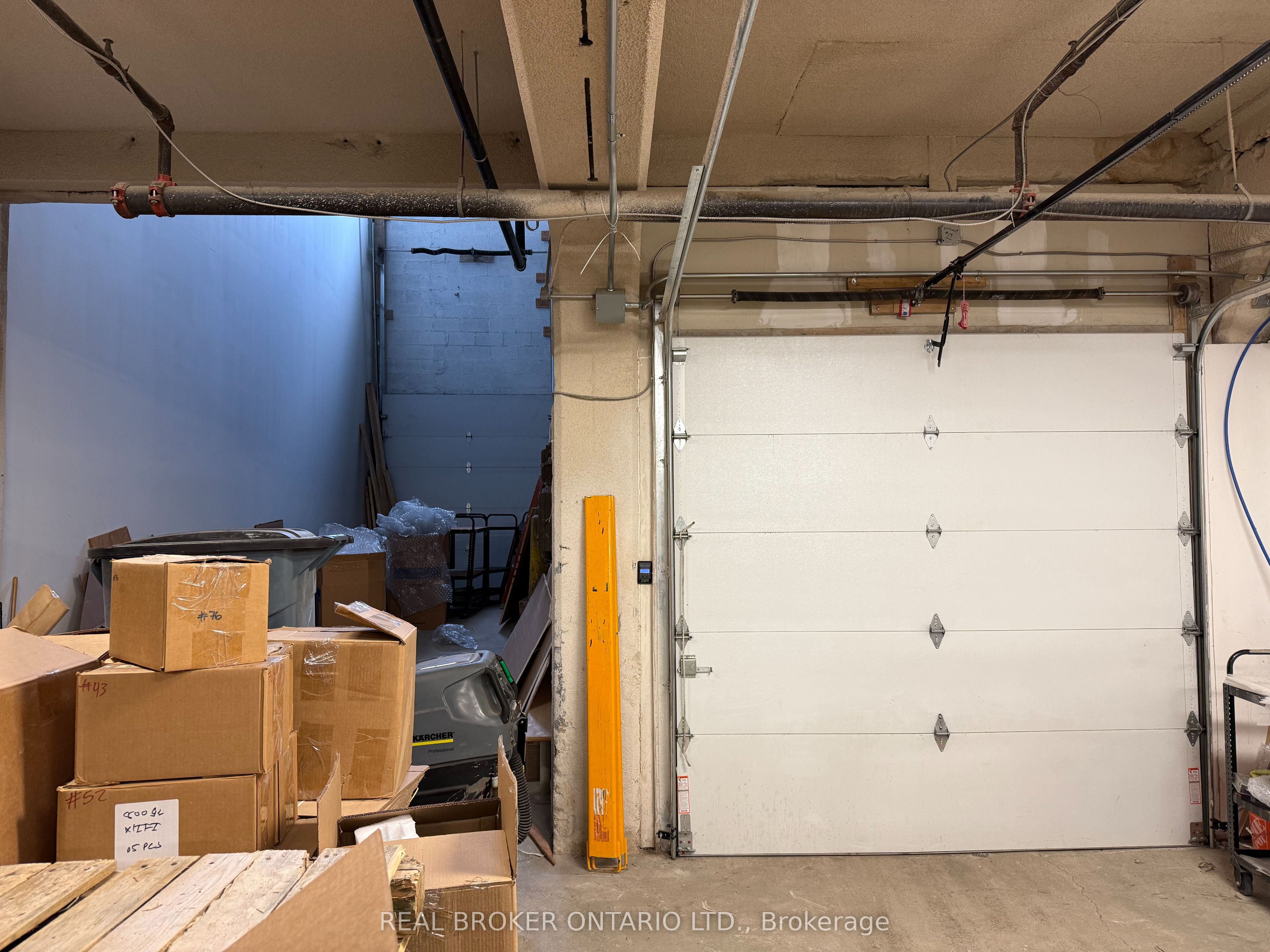 #9 - 4256 Carroll Avenue Property Photo 3