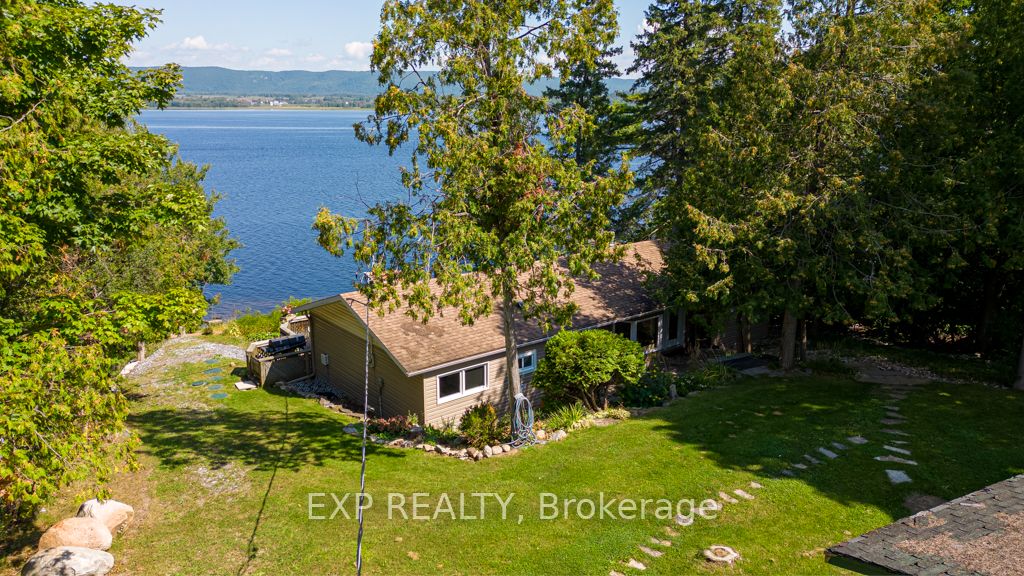 3094 Barlow Crescent Property Photo