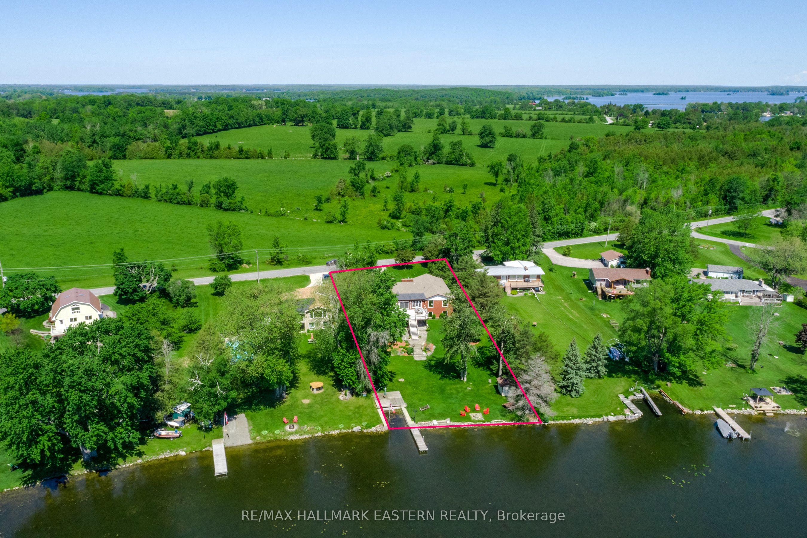 1121 Connaught Drive Property Photo