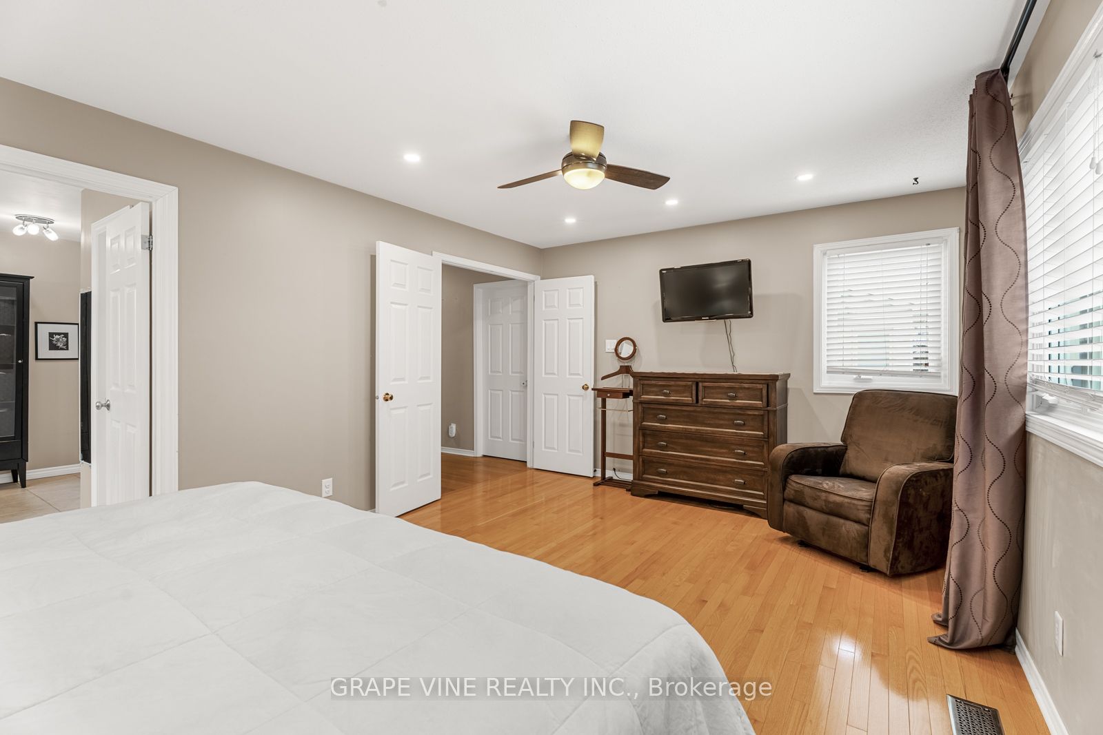 1651 Westport Crescent Property Photo 21