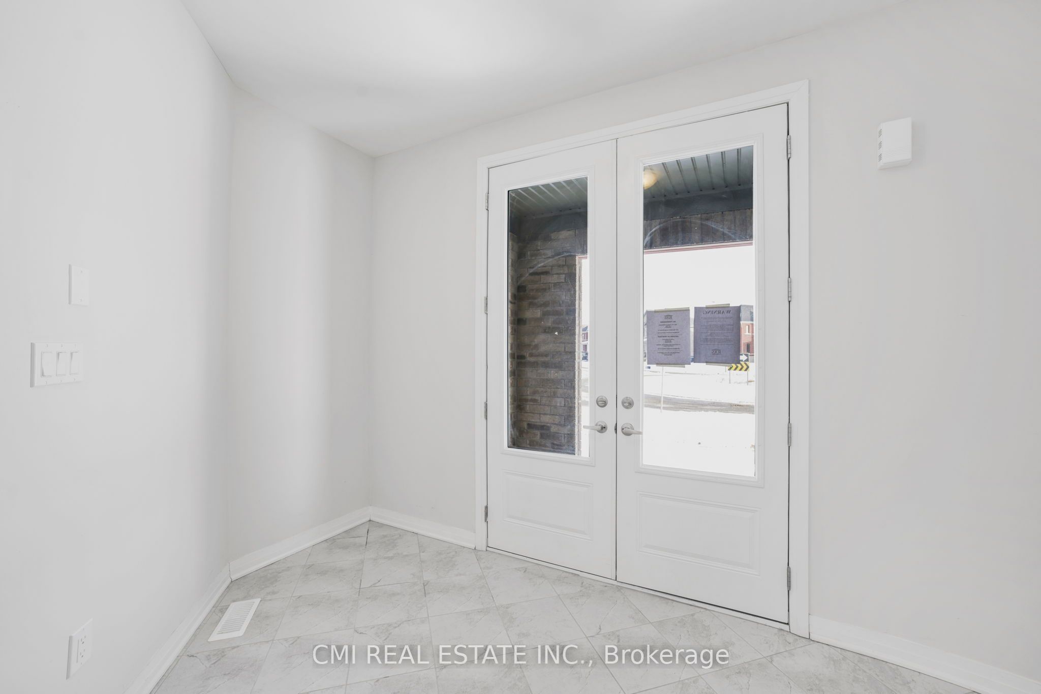 177 Leslie Davis St Property Photo 5