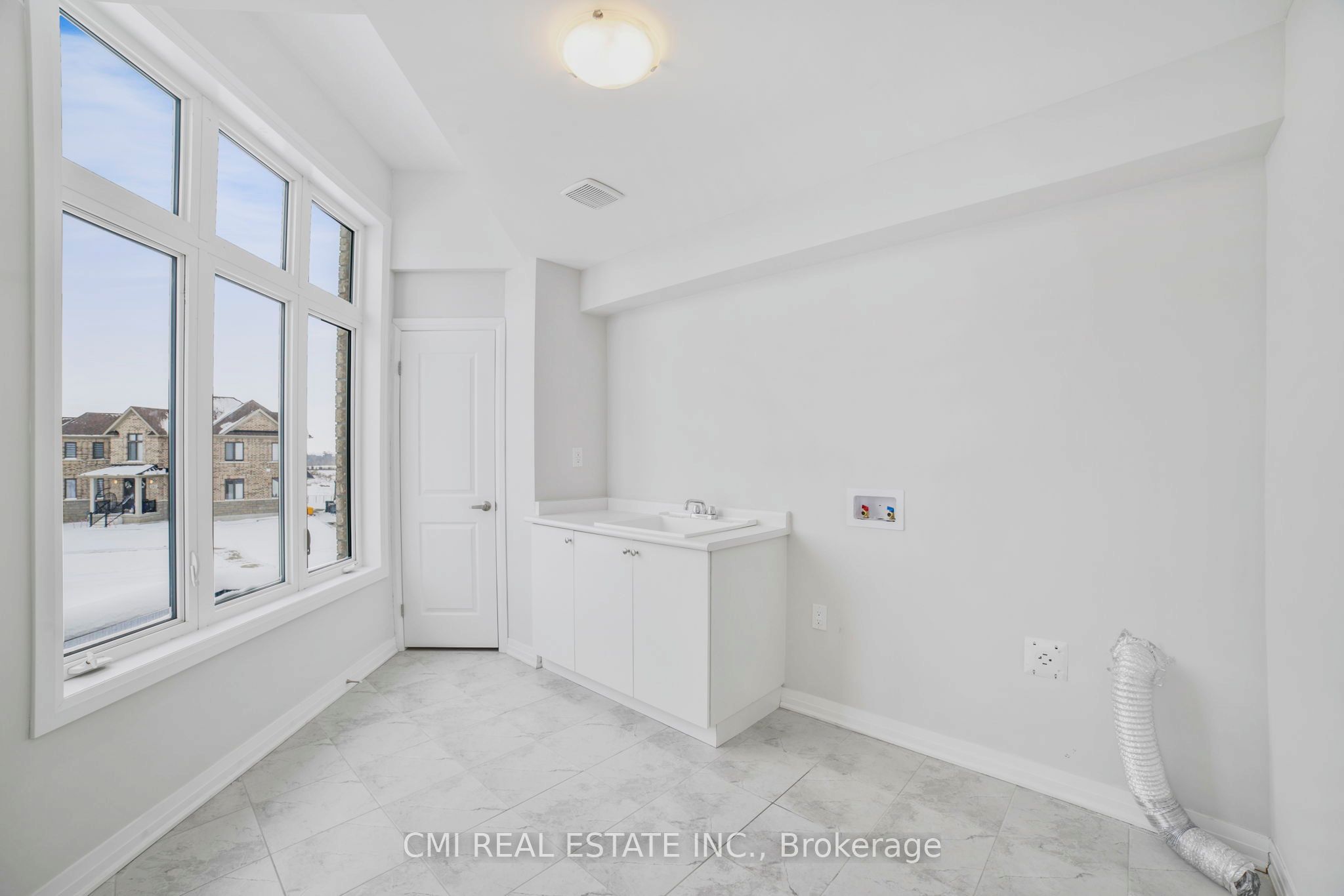 177 Leslie Davis St Property Photo 23