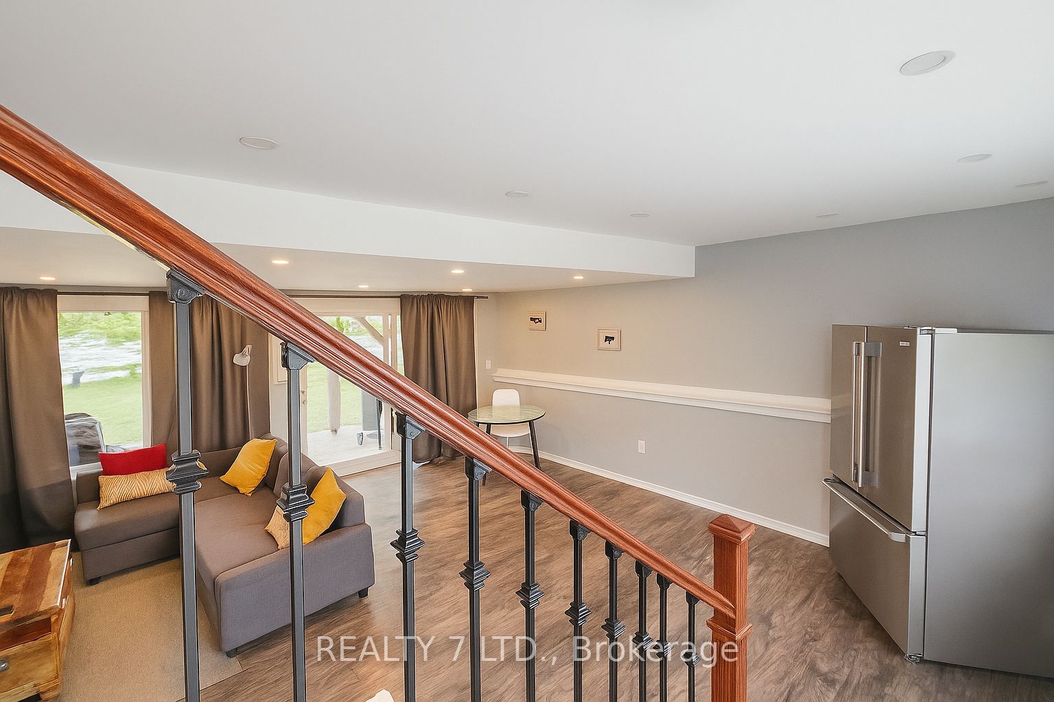 22 Lawrence Street N Property Photo 27