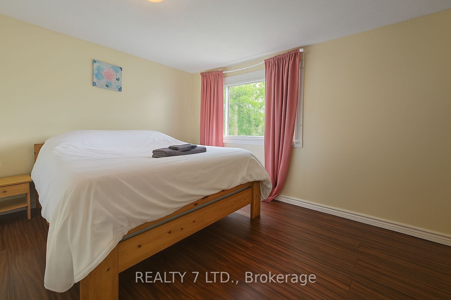 22 Lawrence Street N Property Photo 31