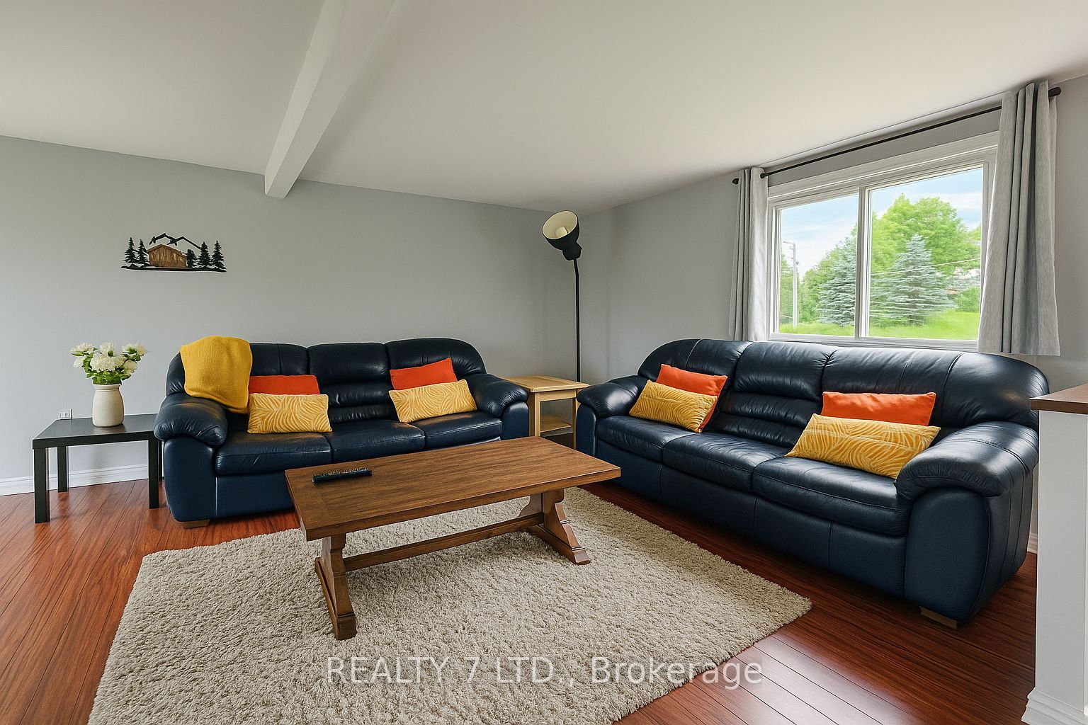 22 Lawrence Street N Property Photo 35