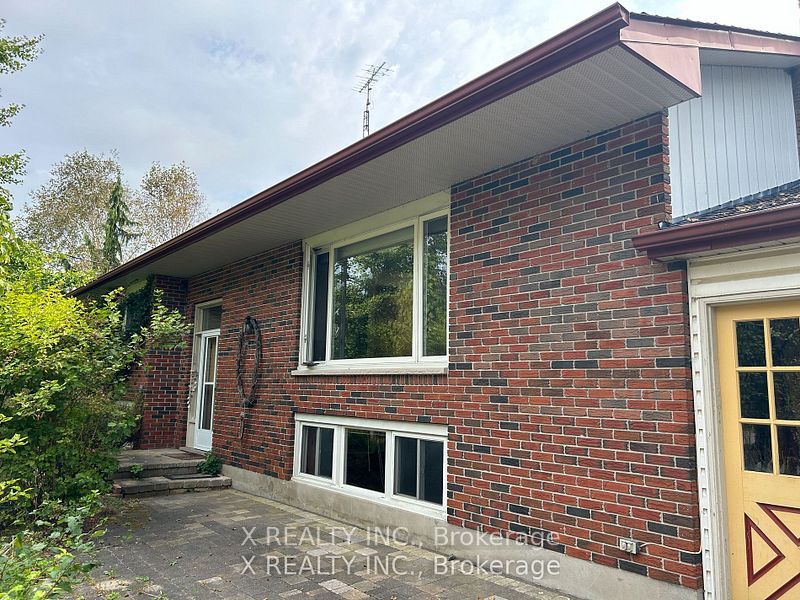 154 Brimley Road S Property Photo 3