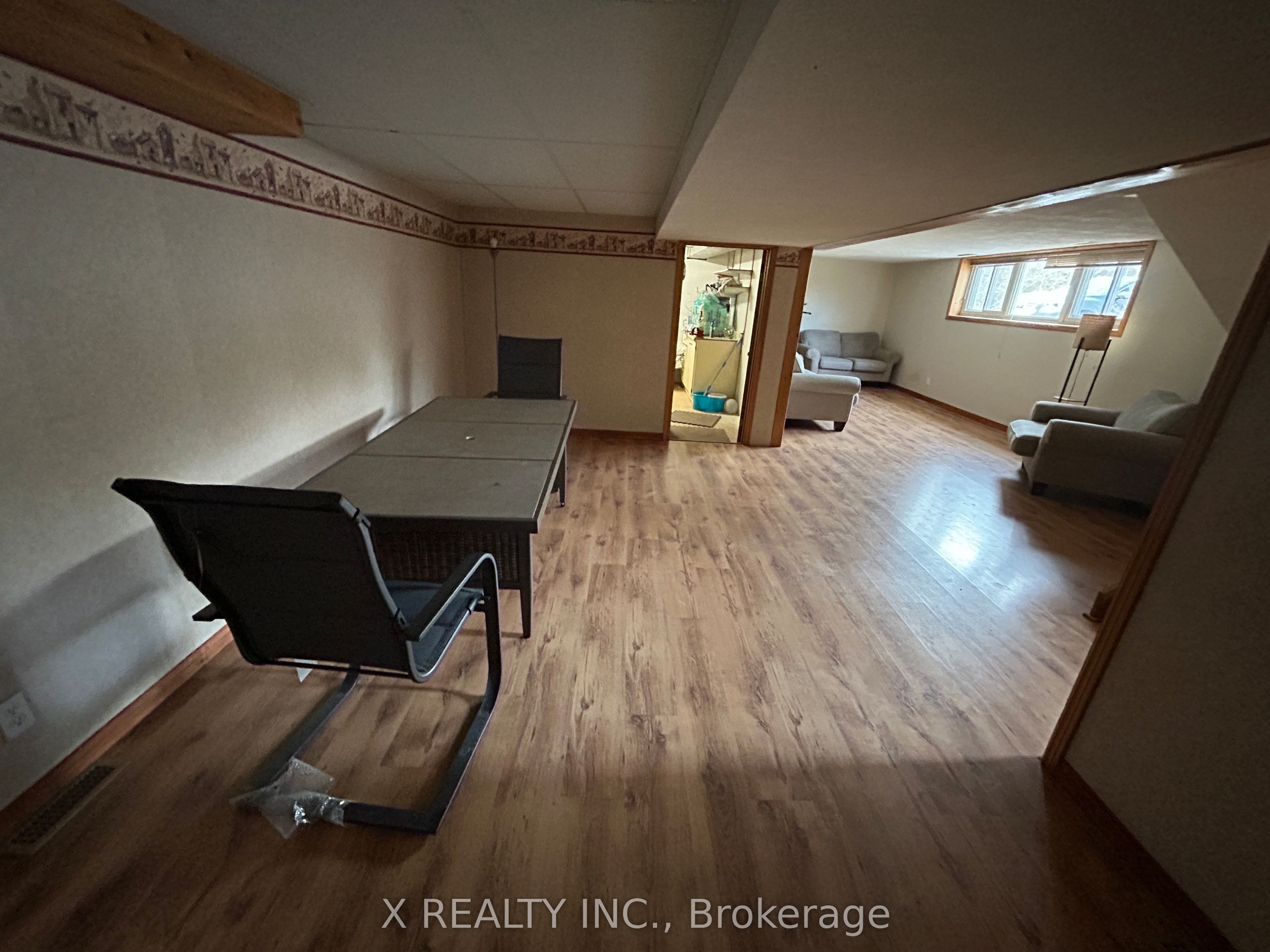 154 Brimley Road S Property Photo 8