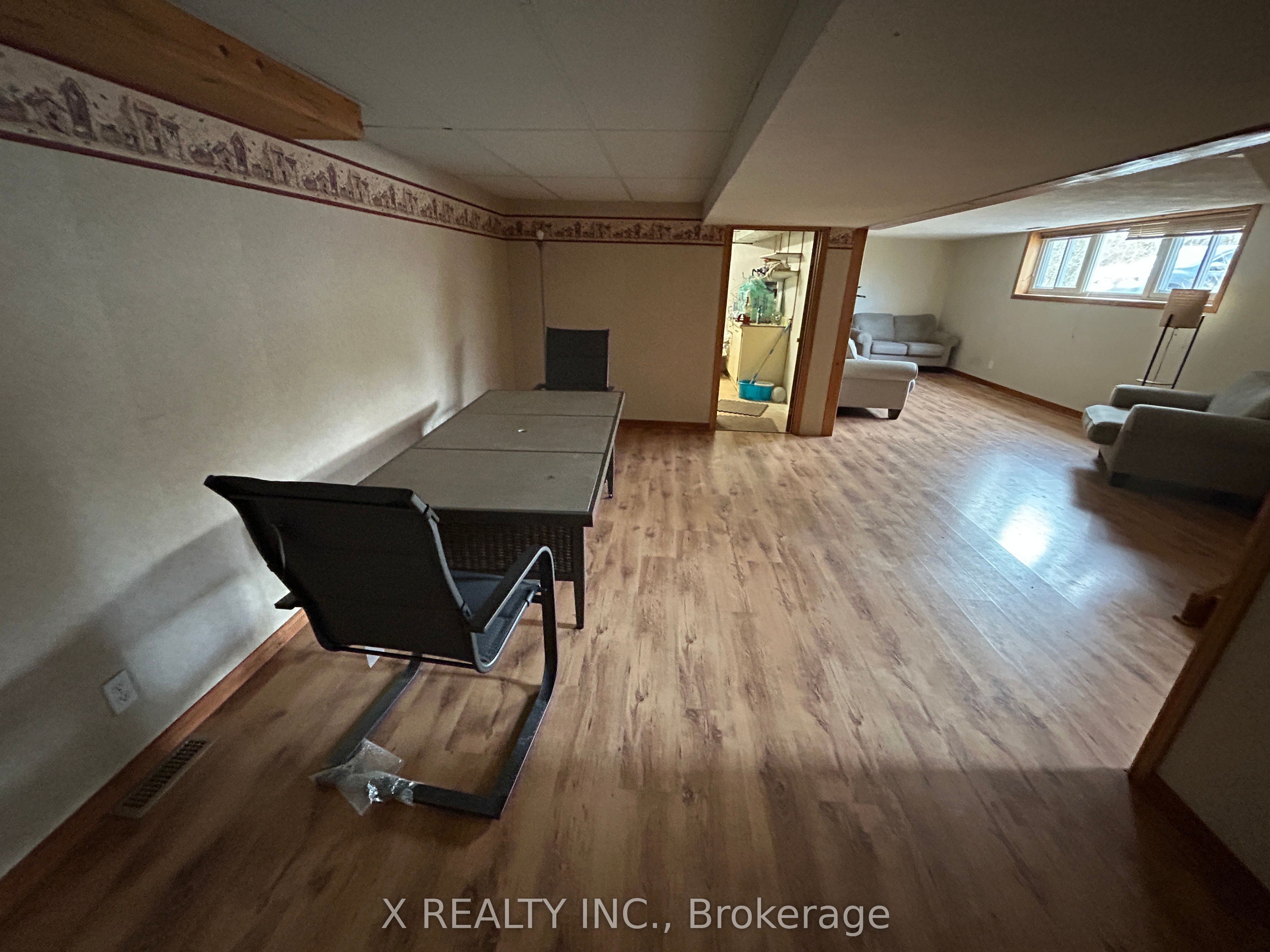 154 Brimley Road S Property Photo 11