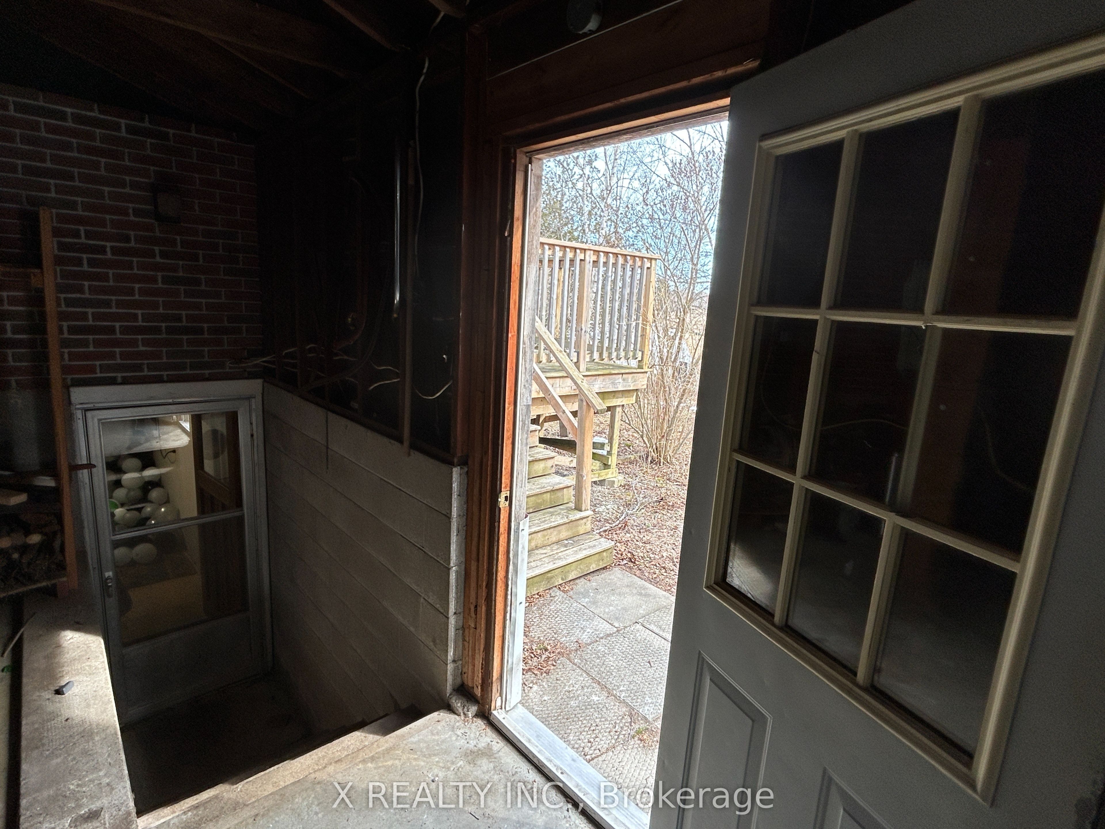 154 Brimley Road S Property Photo 13