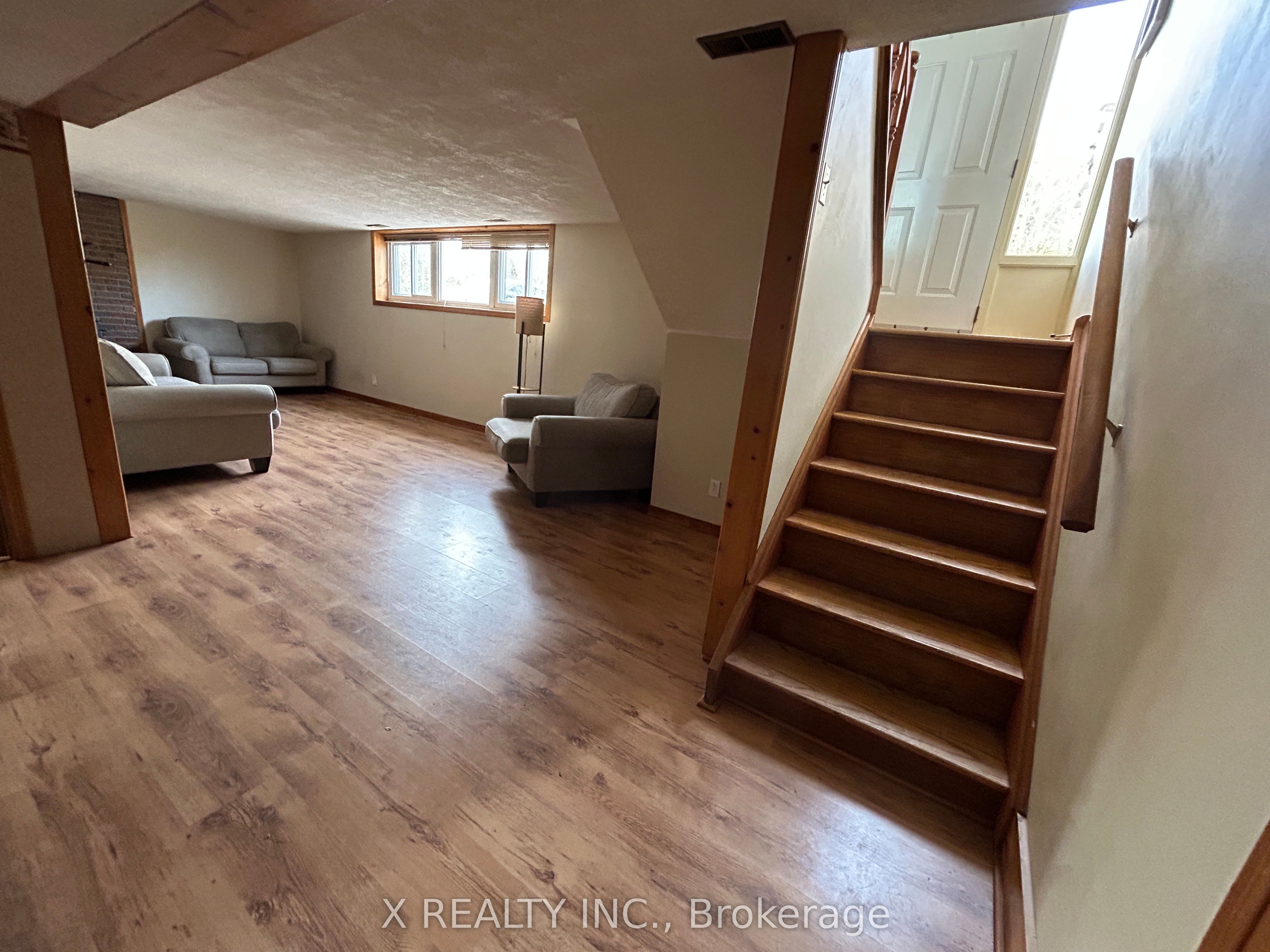 154 Brimley Road S Property Photo 15