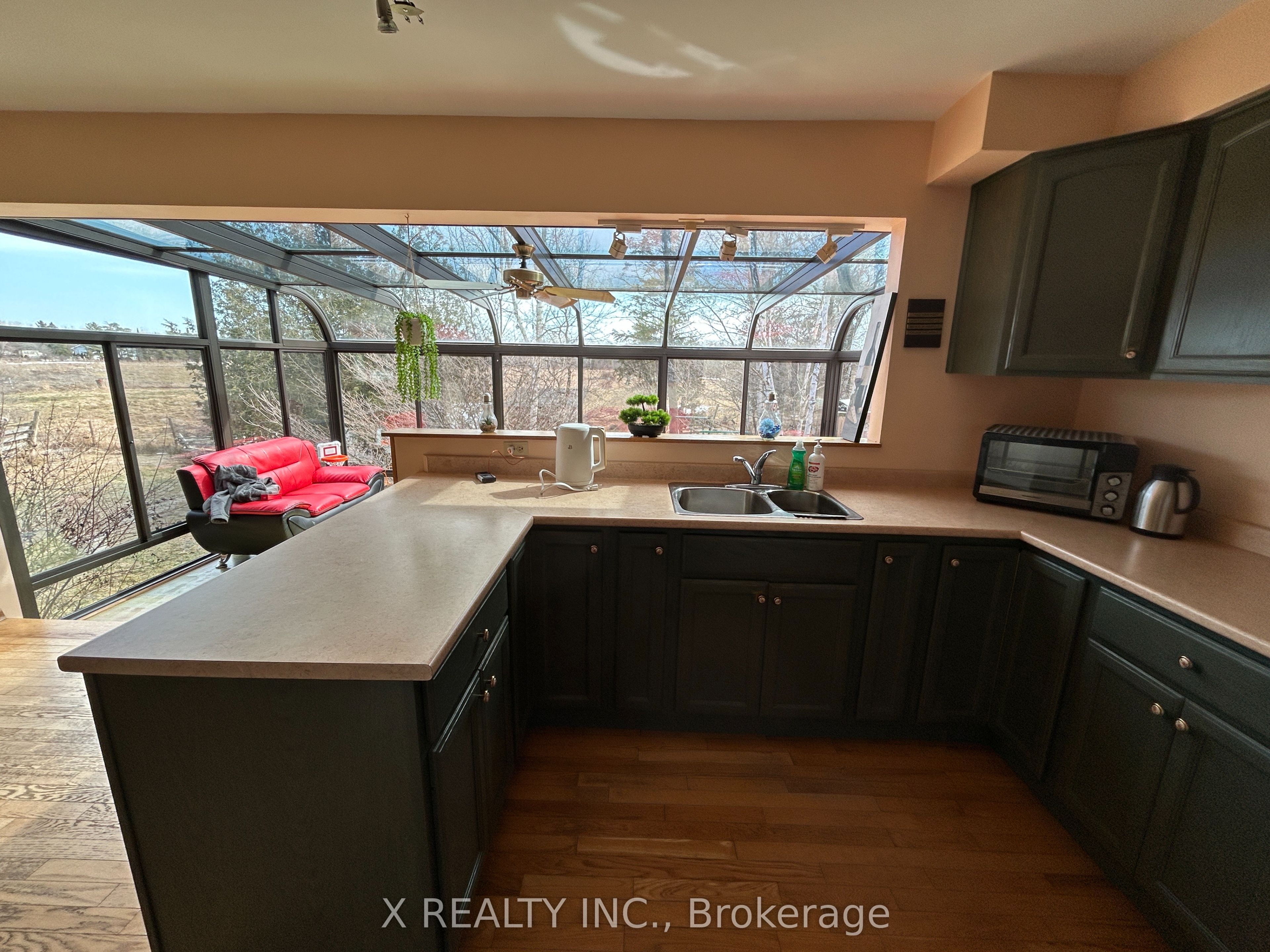 154 Brimley Road S Property Photo 17