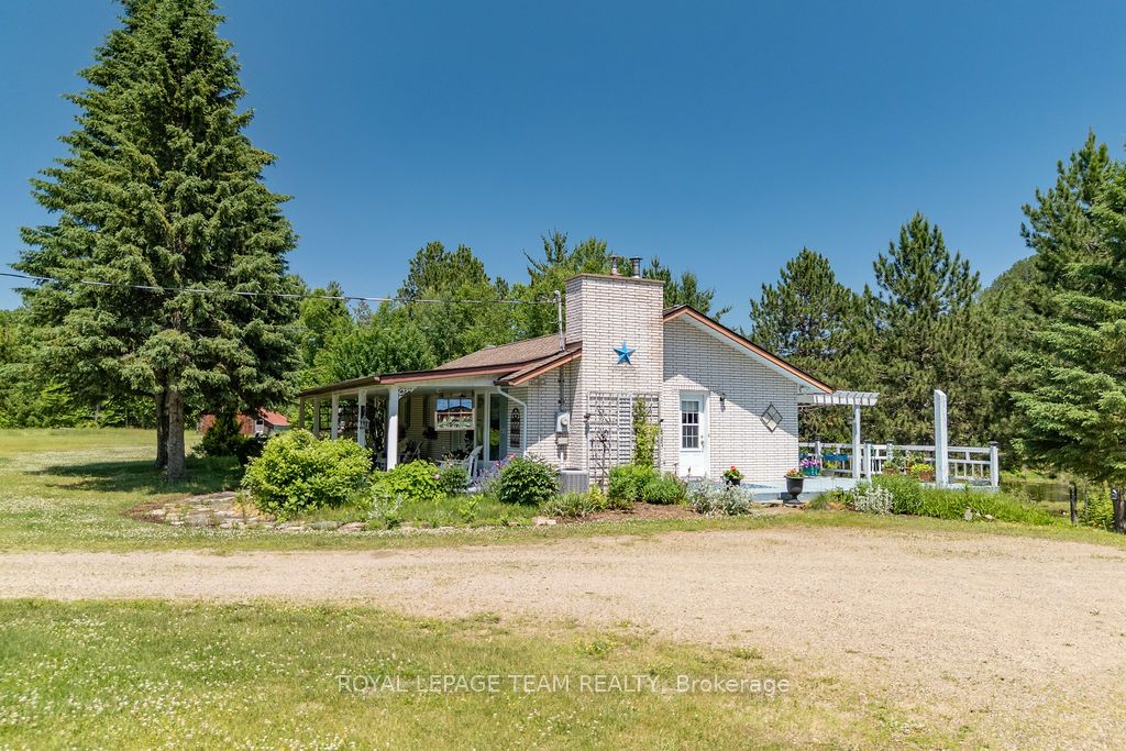 11462 Opeongo Road Property Photo 3