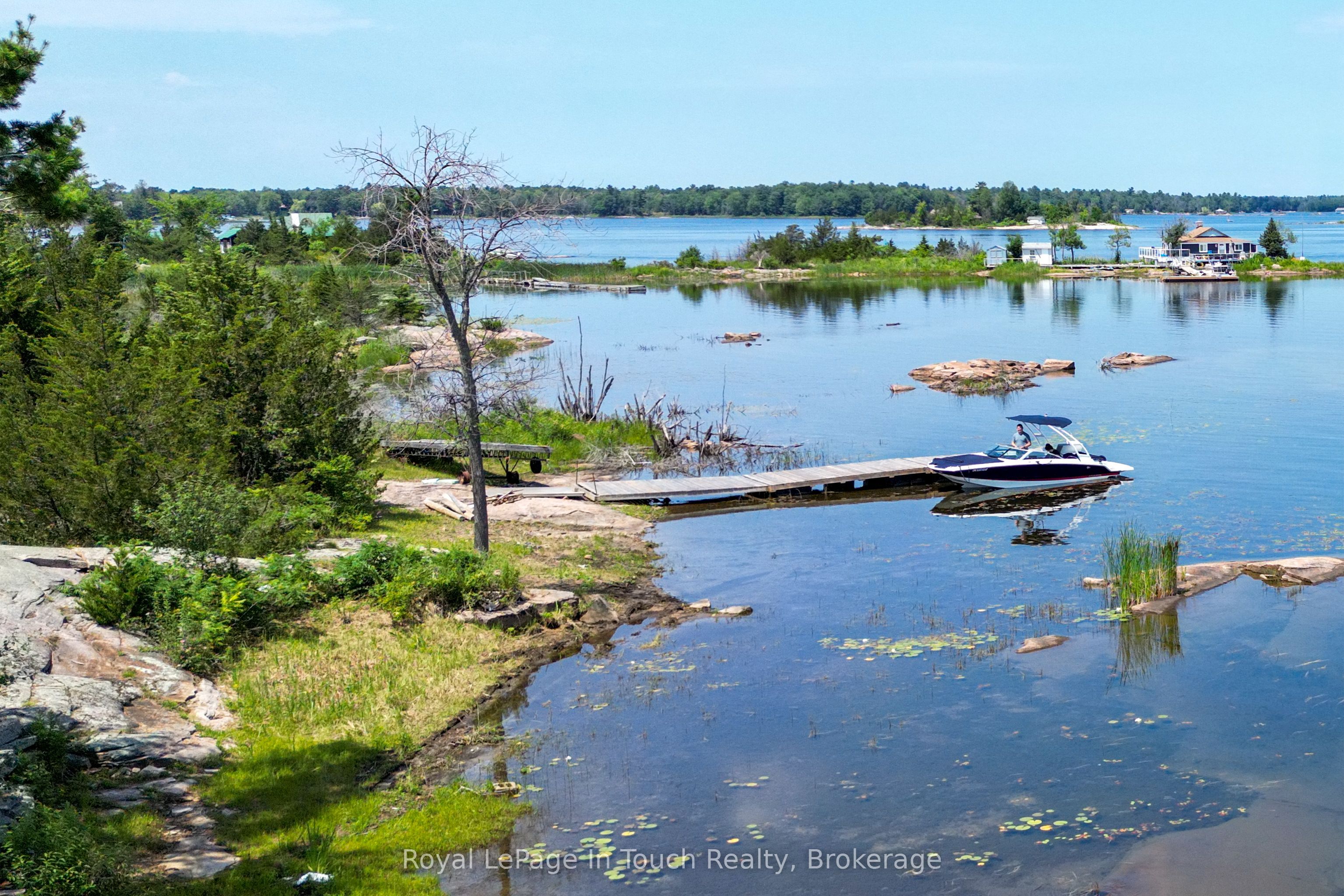 4 Island 470 N/a Property Photo 5