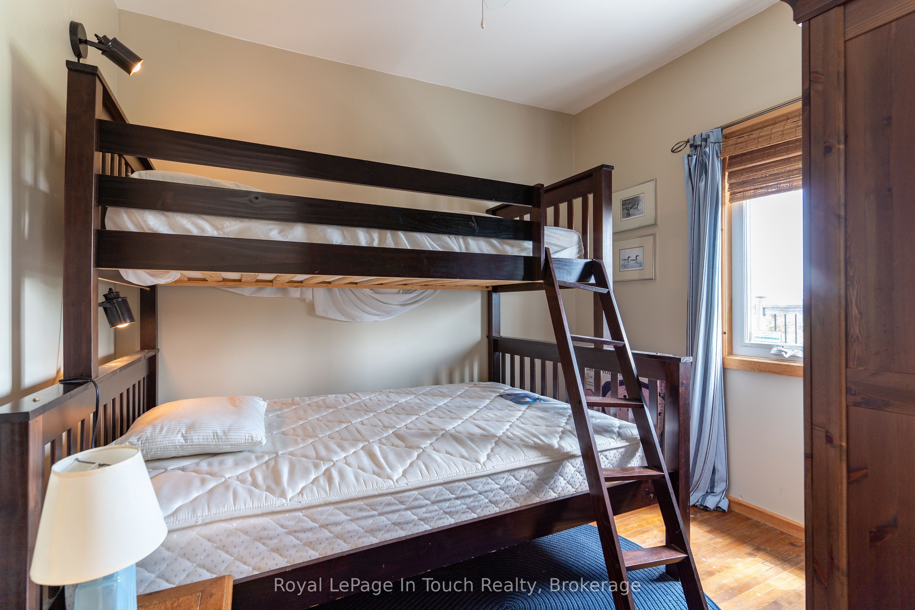 4 Island 470 N/a Property Photo 21