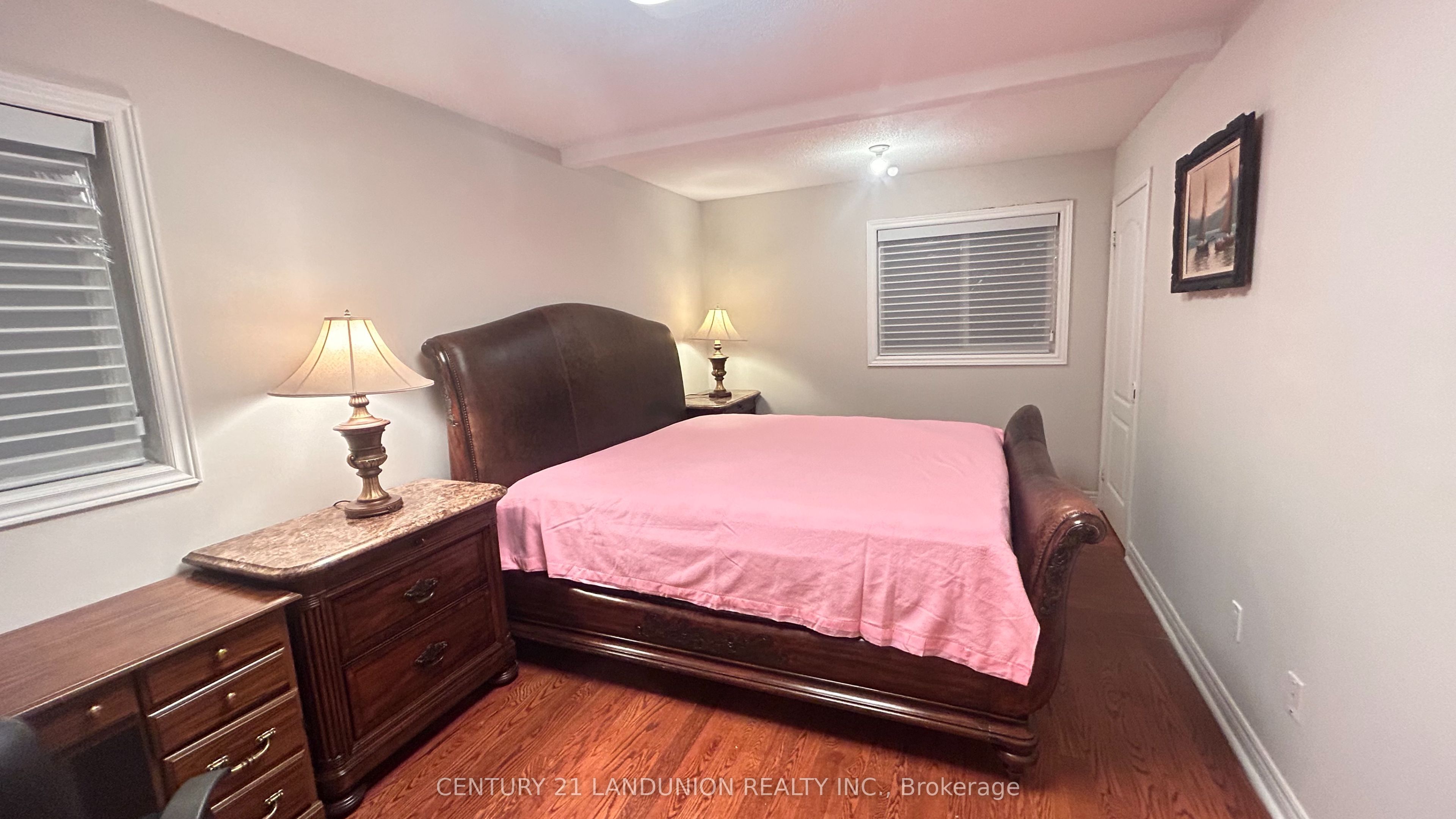 #unit B - 19 Everglades Court Property Photo