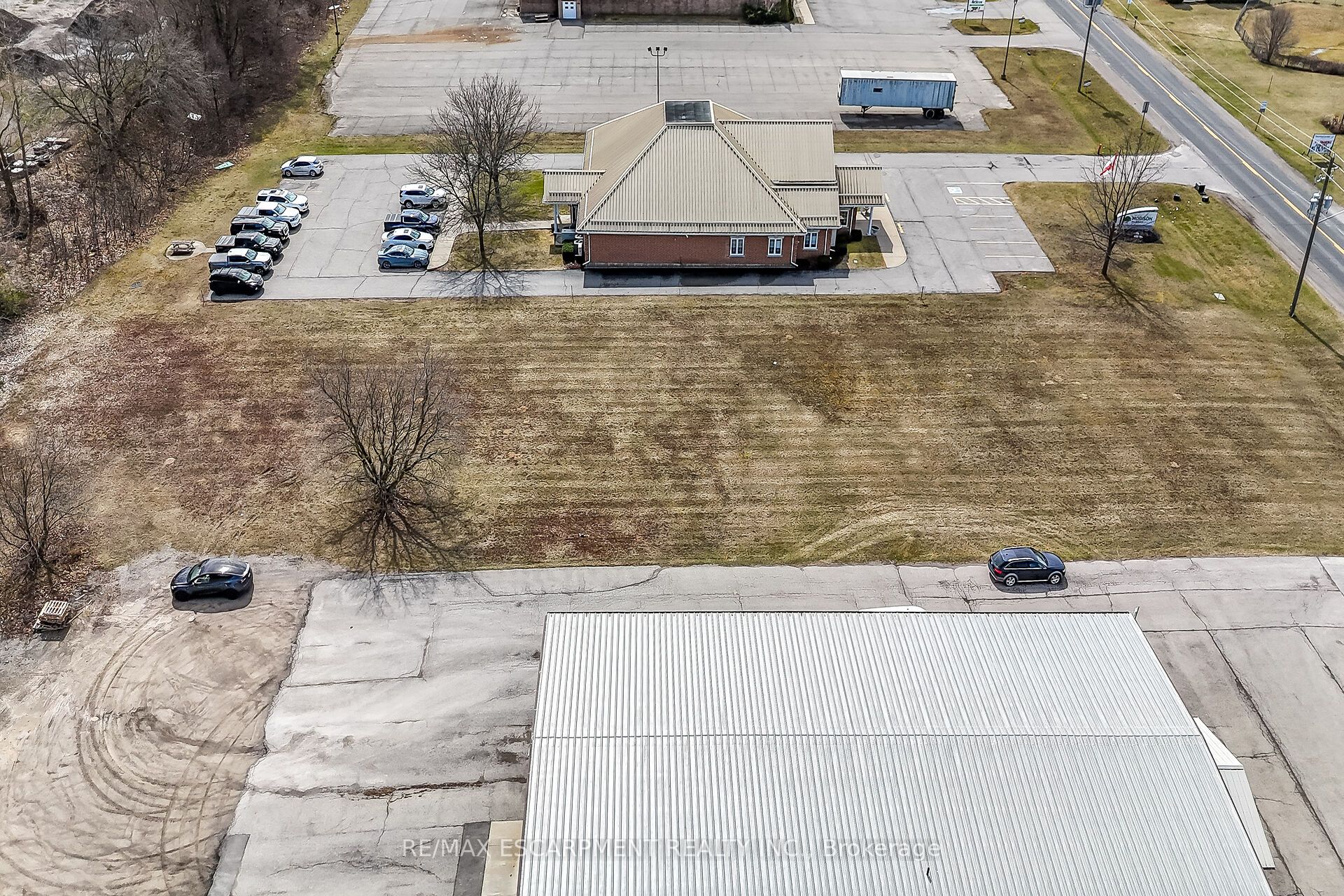 33 Park Road Property Photo 2