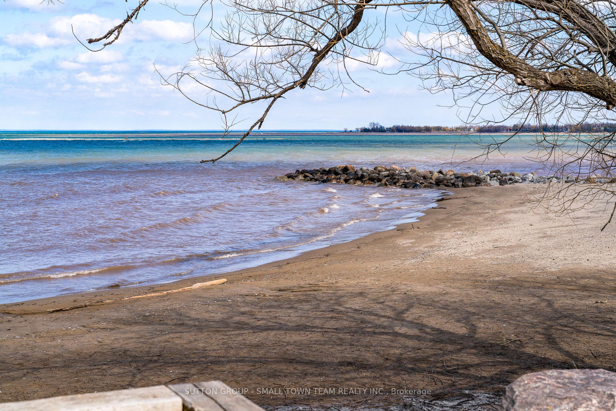 114 Lakeshore Road W Property Photo 23