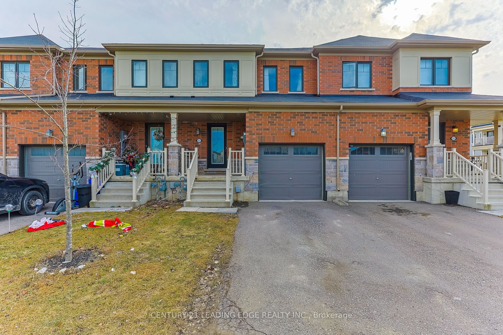 153 Thompson Road Property Photo 1
