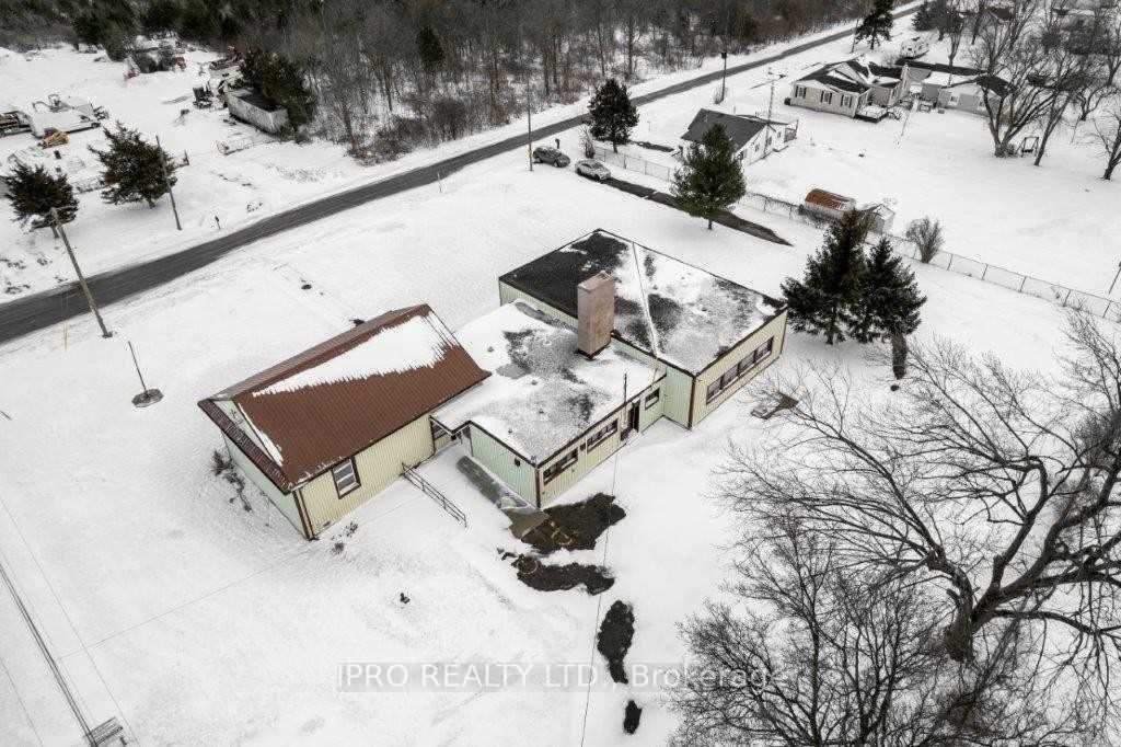 10611 Hwy 3 W Property Photo 9