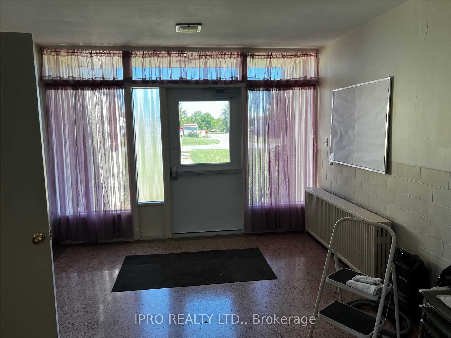 10611 Hwy 3 W Property Photo 22
