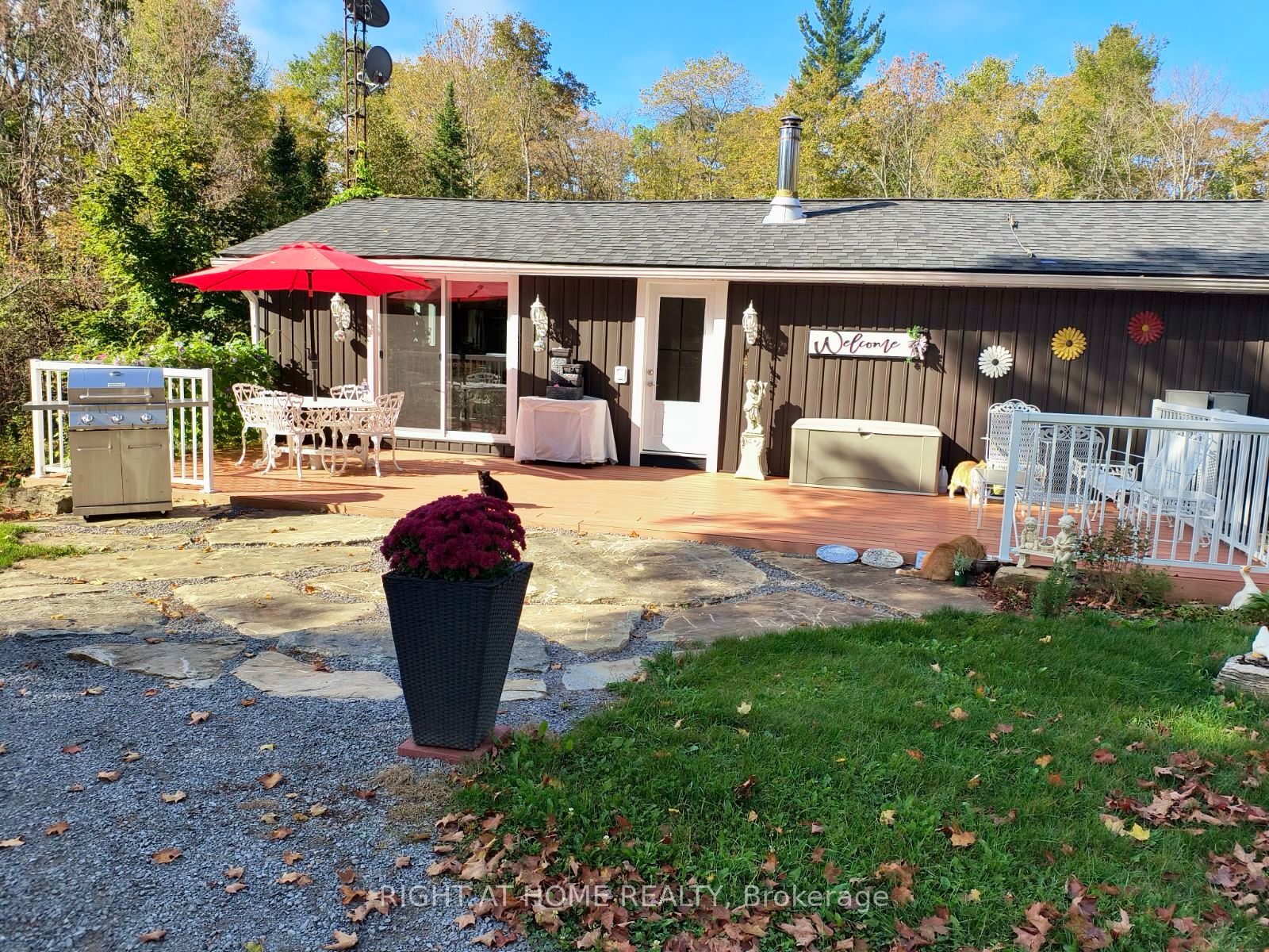 1492 County Rd 620 Road Property Photo 3