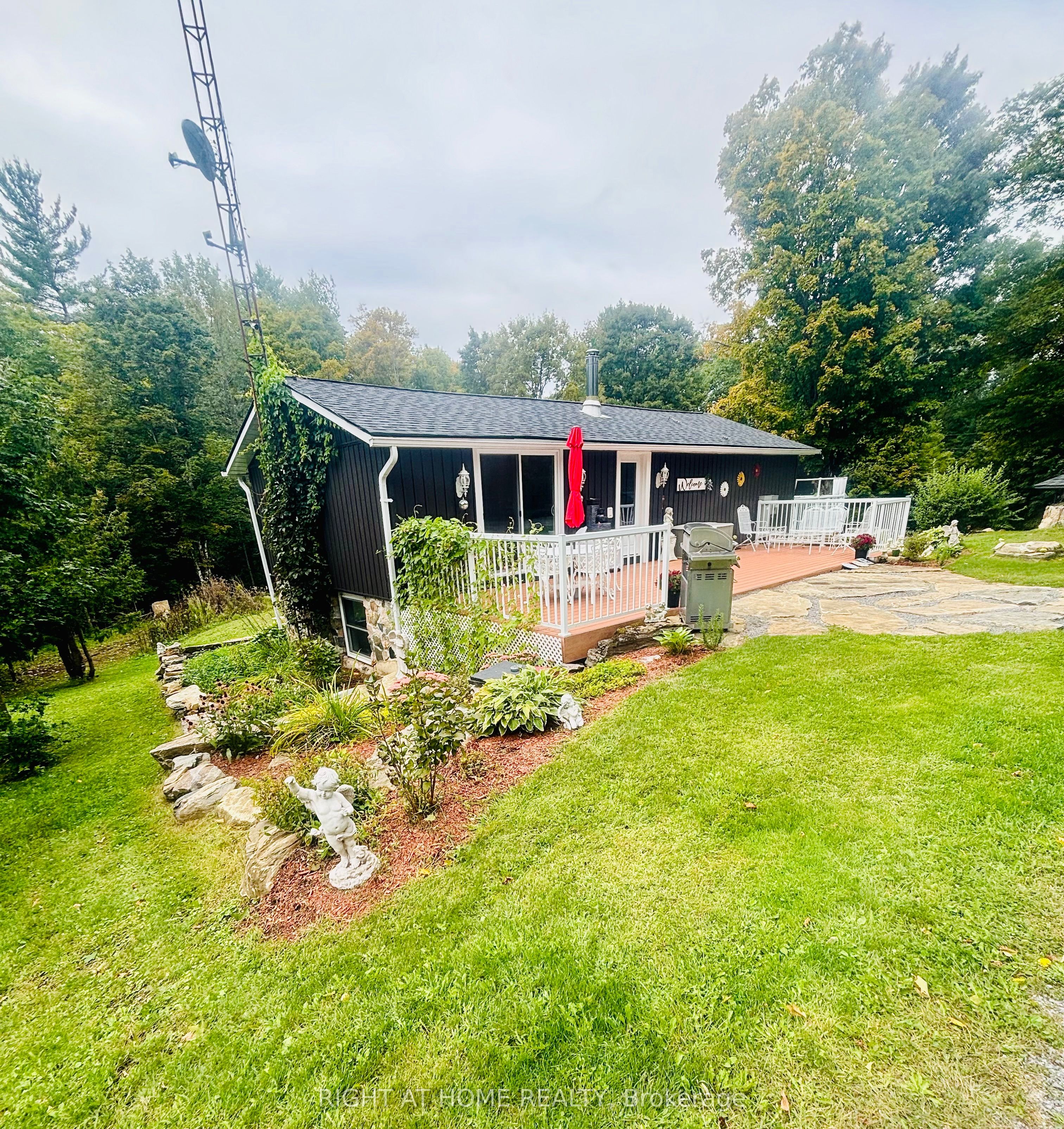 1492 County Rd 620 Road Property Photo 8