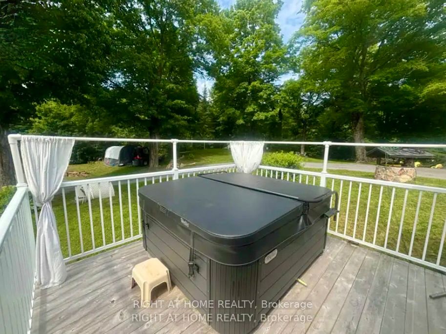 1492 County Rd 620 Road Property Photo 16