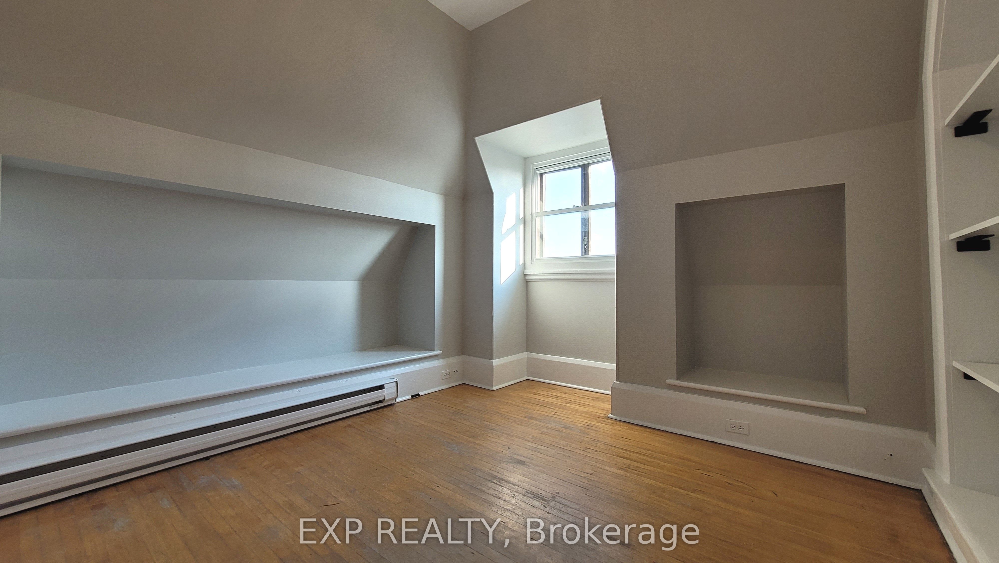 #7 - 73 Mill Street Property Photo 4