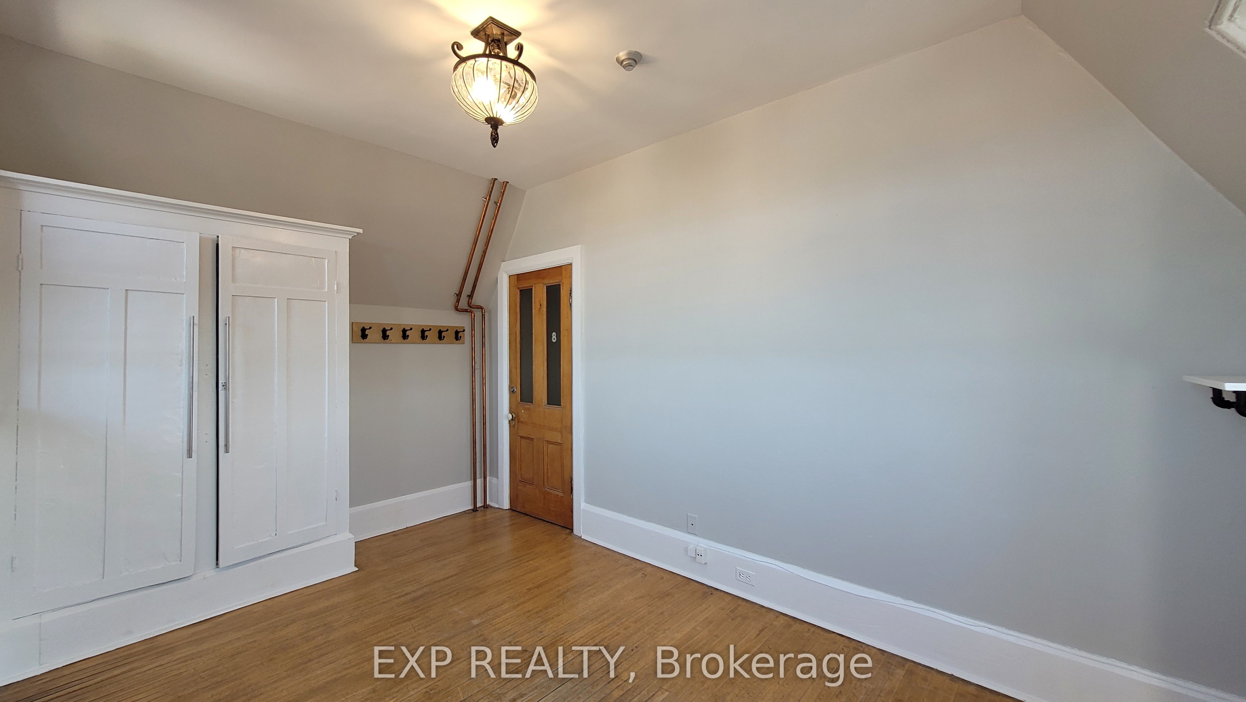 #8 - 73 Mill Street Property Photo 2