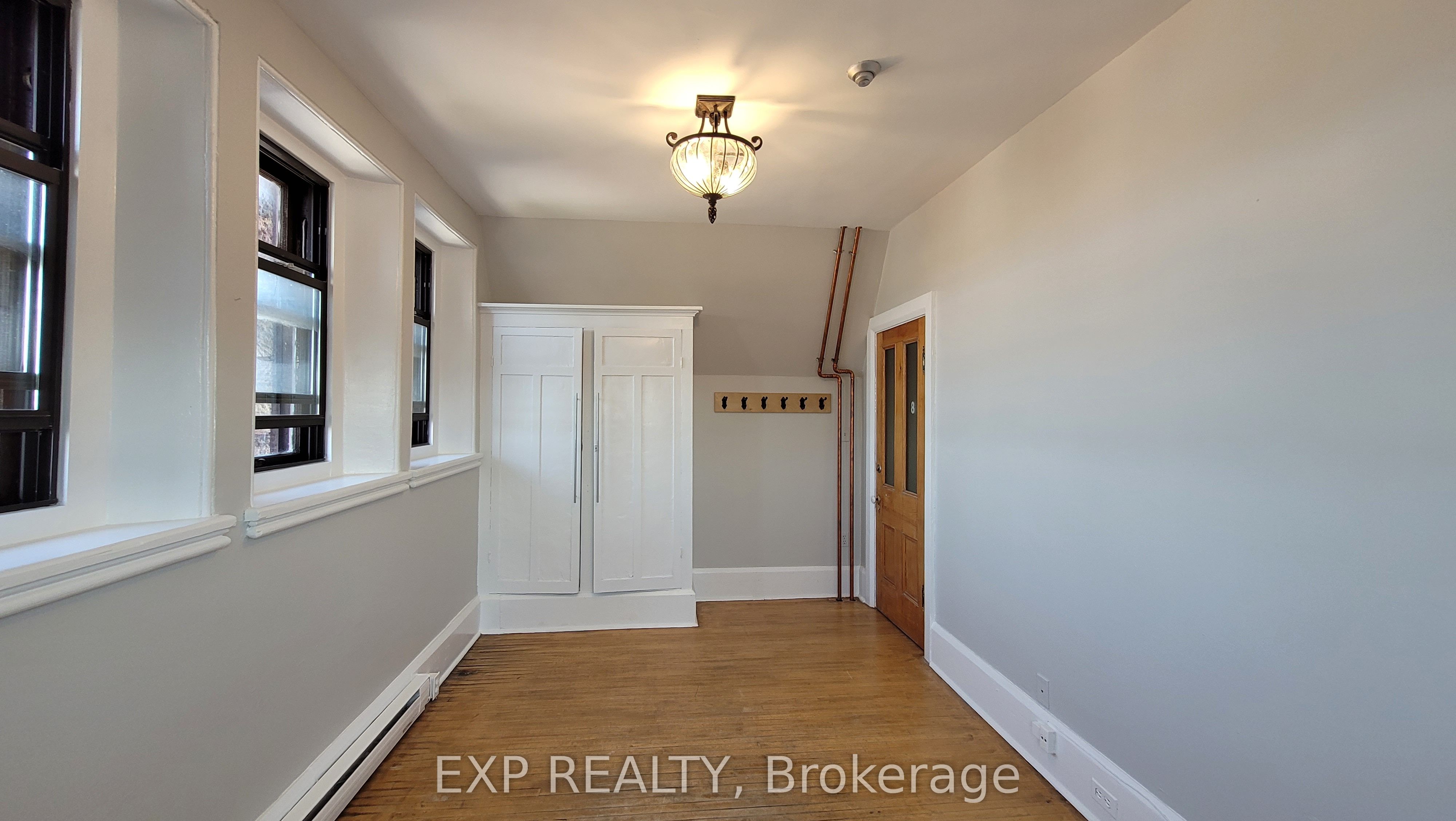 #8 - 73 Mill Street Property Photo 3