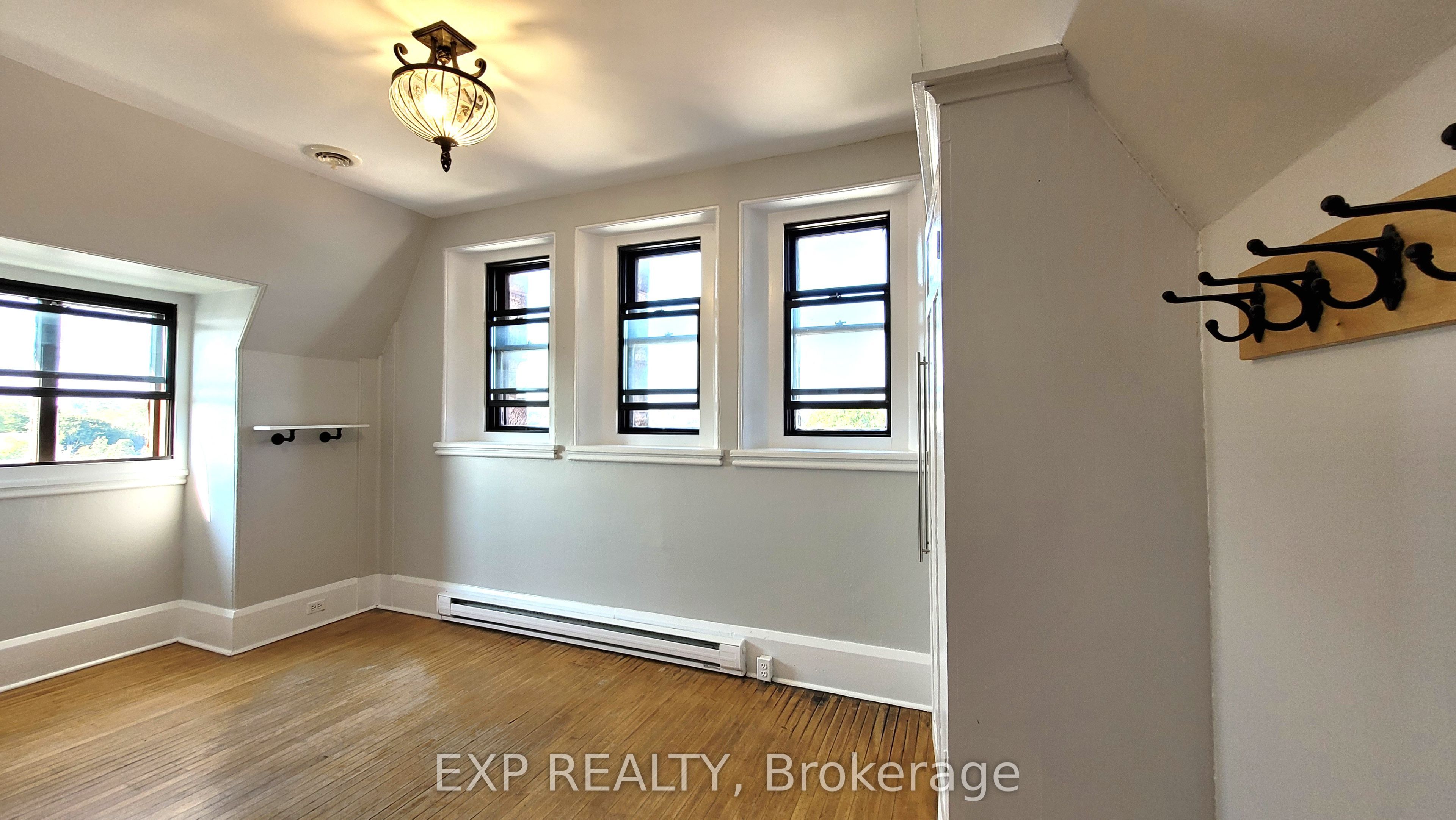 #8 - 73 Mill Street Property Photo 4