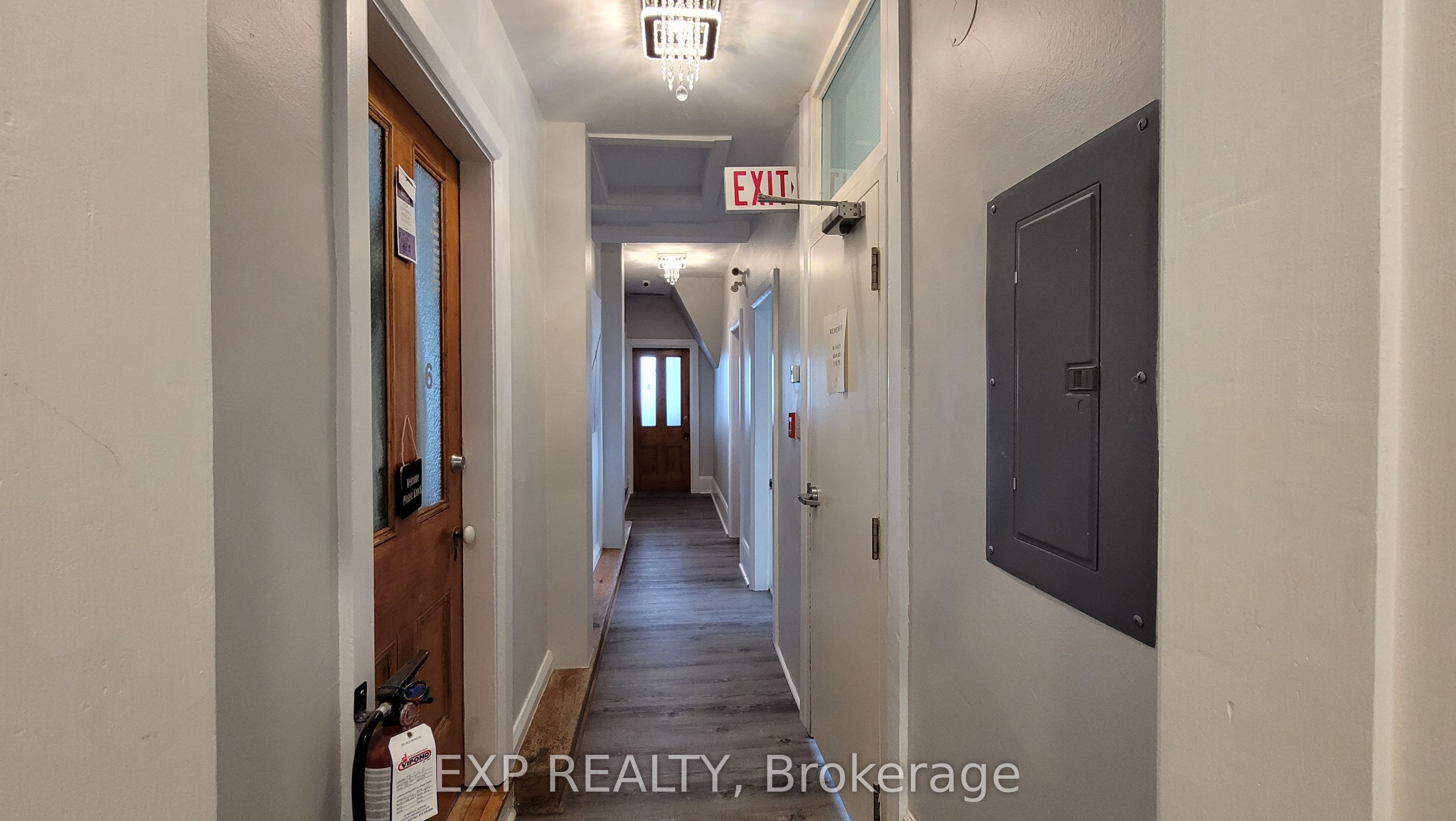 #8 - 73 Mill Street Property Photo 8