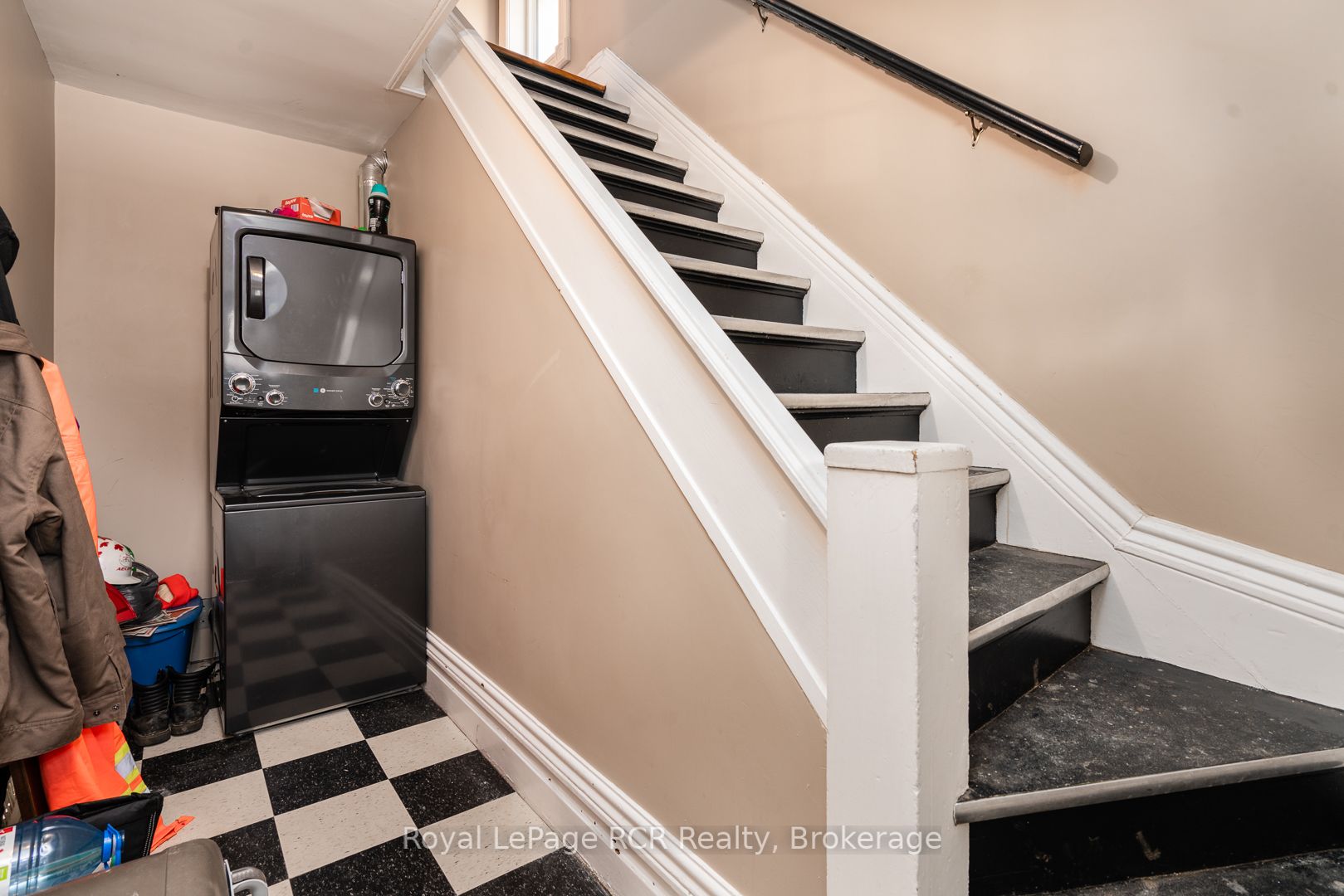 134 9th Street Property Photo 6