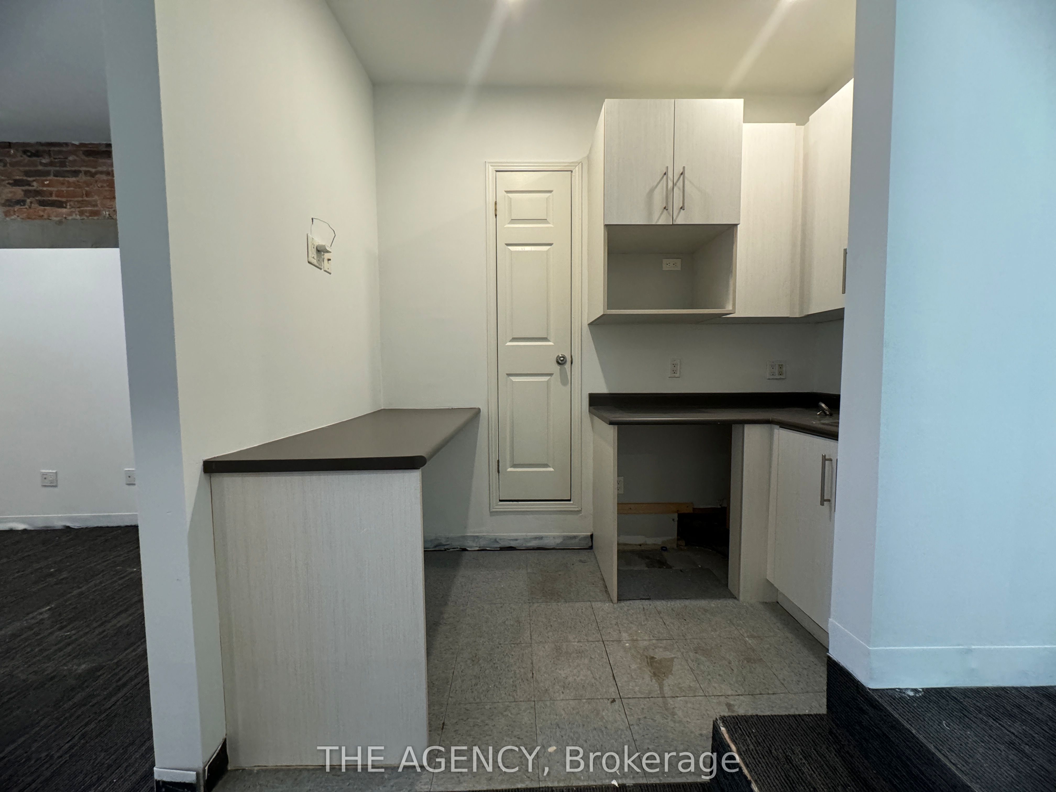 139 John Street Property Photo 10