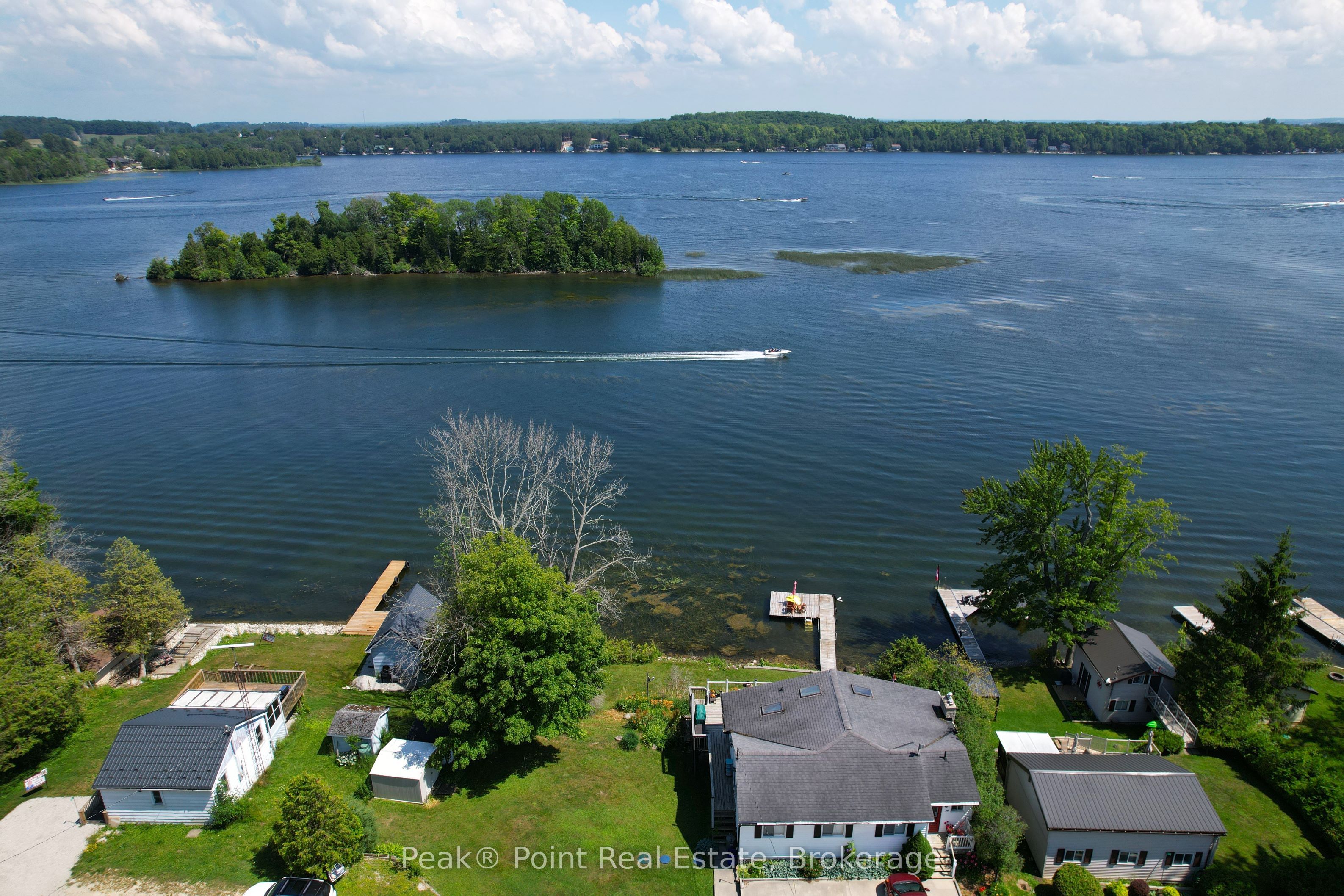 34 Islandview Drive Property Photo 2