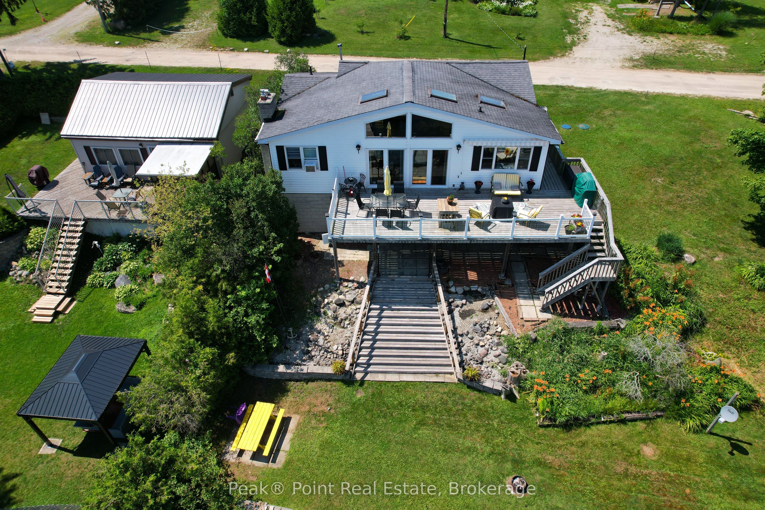 34 Islandview Drive Property Photo 8