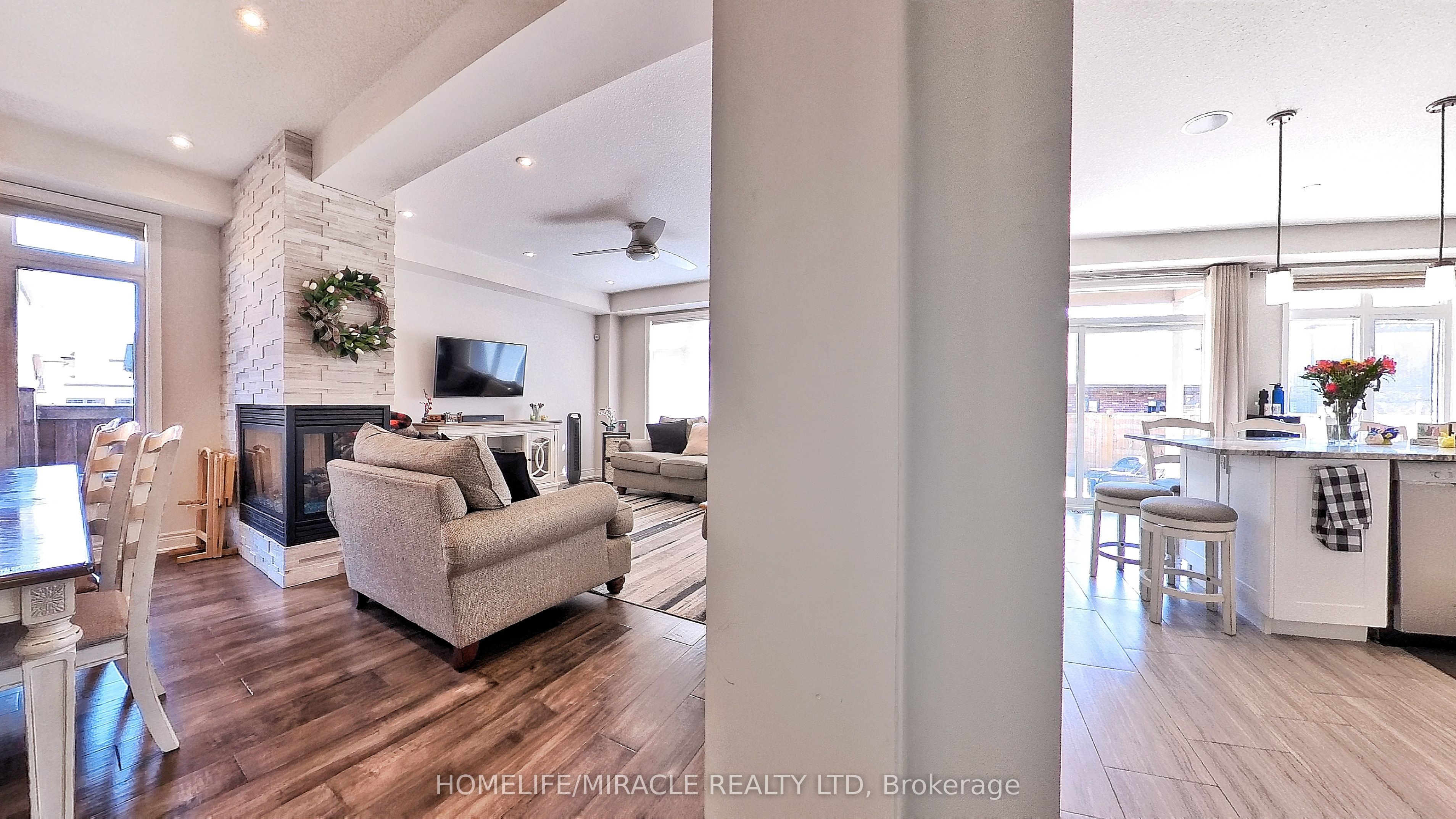 117 Eaglecrest Street Property Photo 17