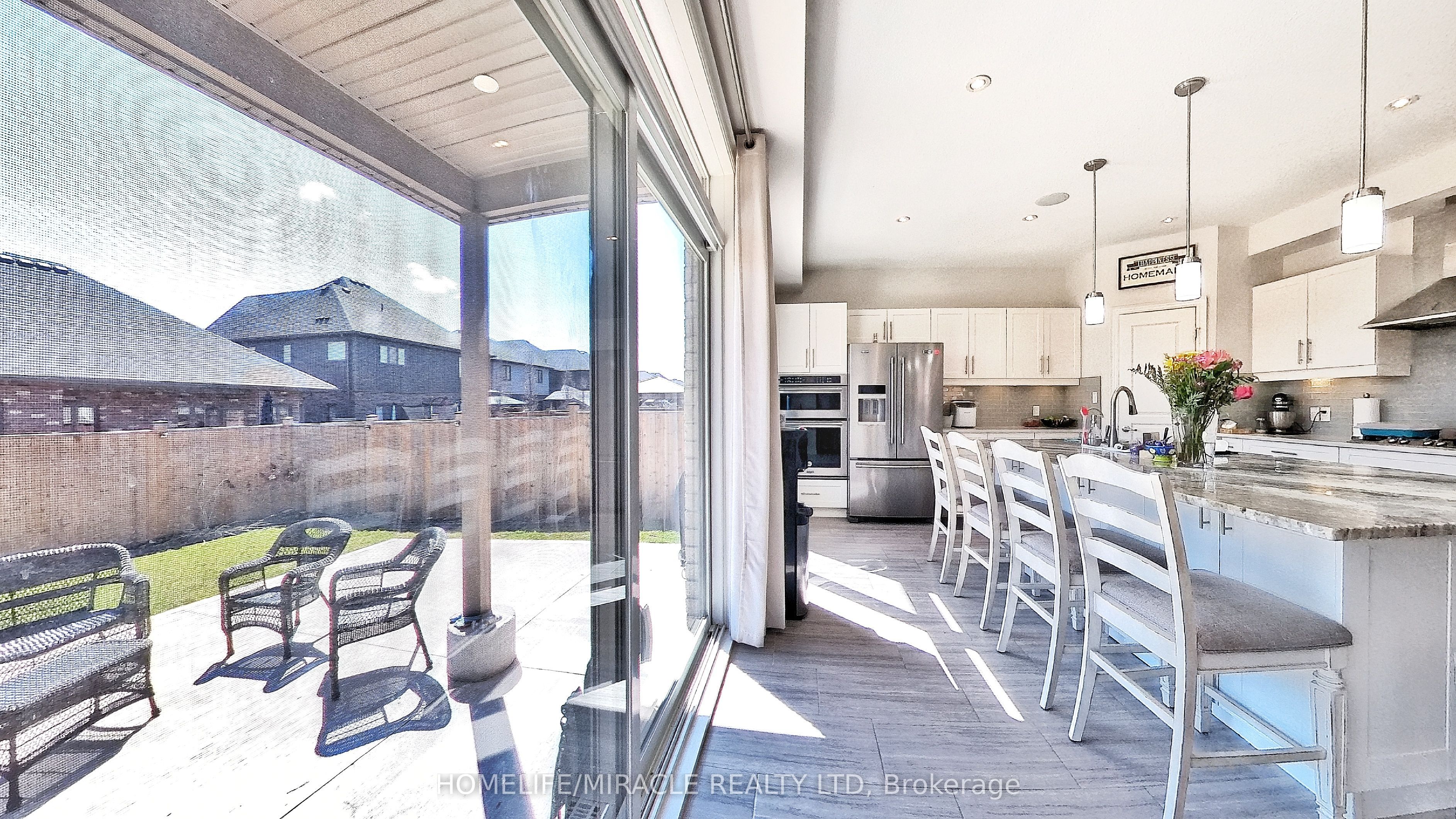 117 Eaglecrest Street Property Photo 18