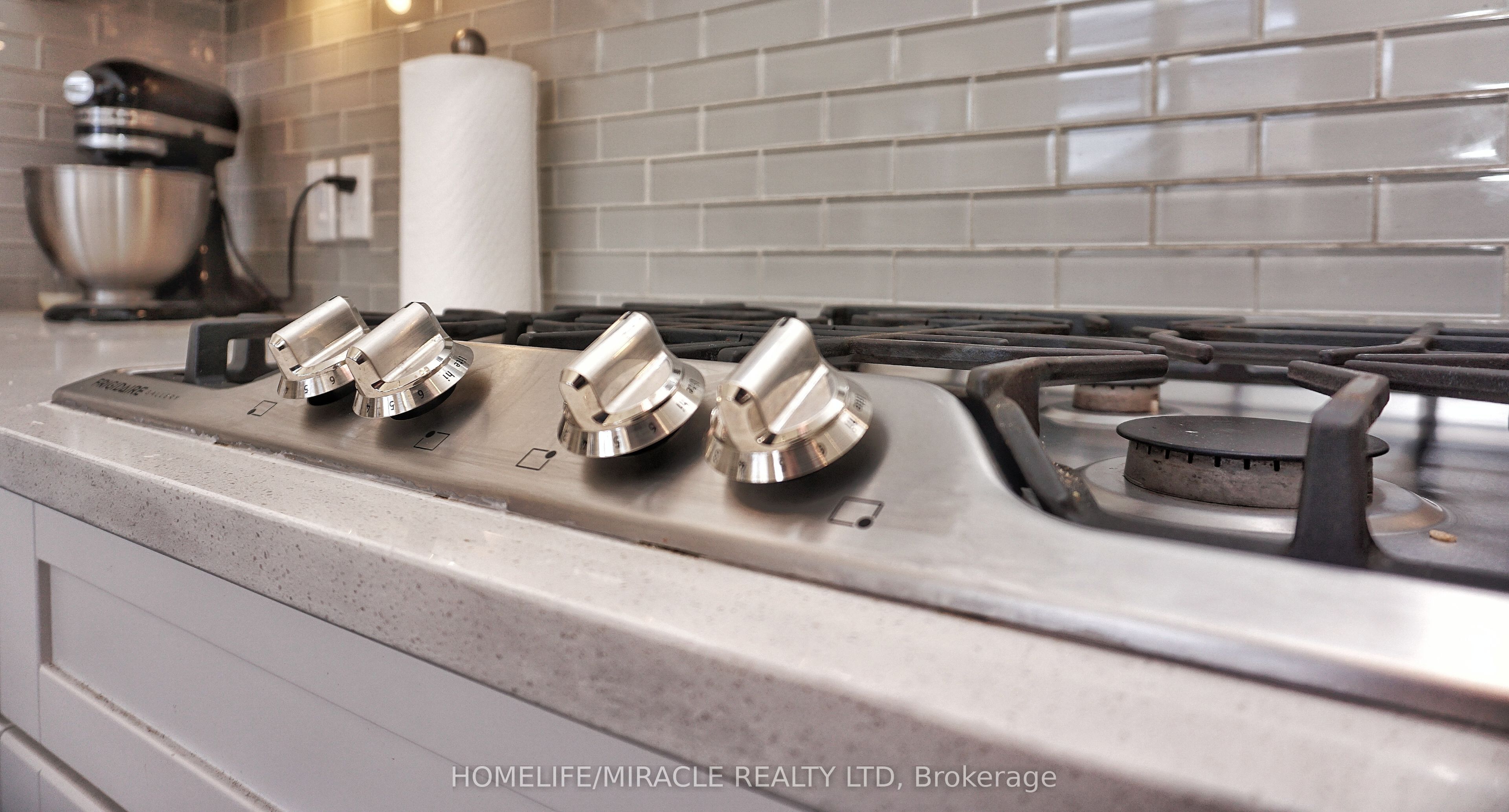 117 Eaglecrest Street Property Photo 22