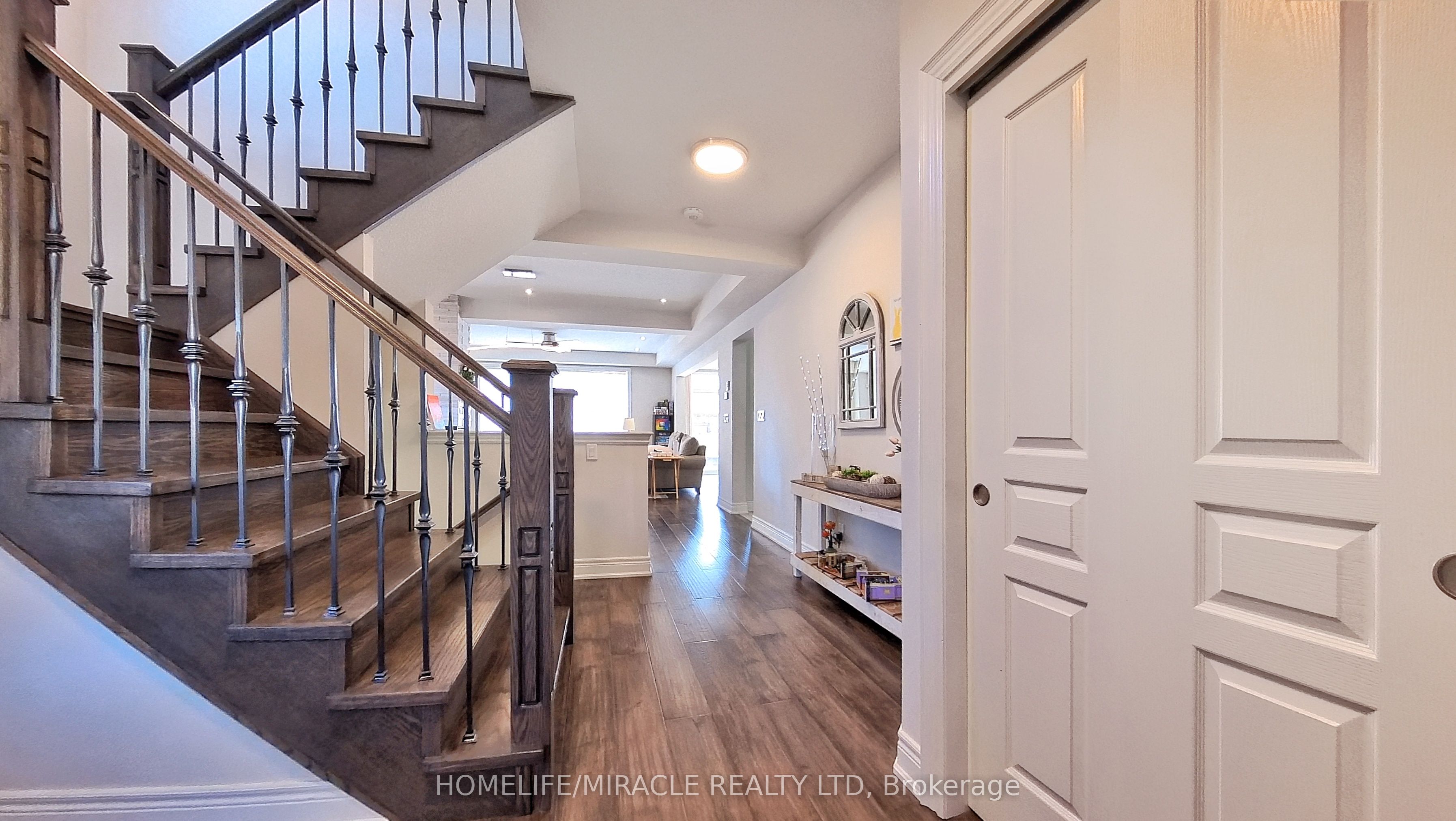 117 Eaglecrest Street Property Photo 28