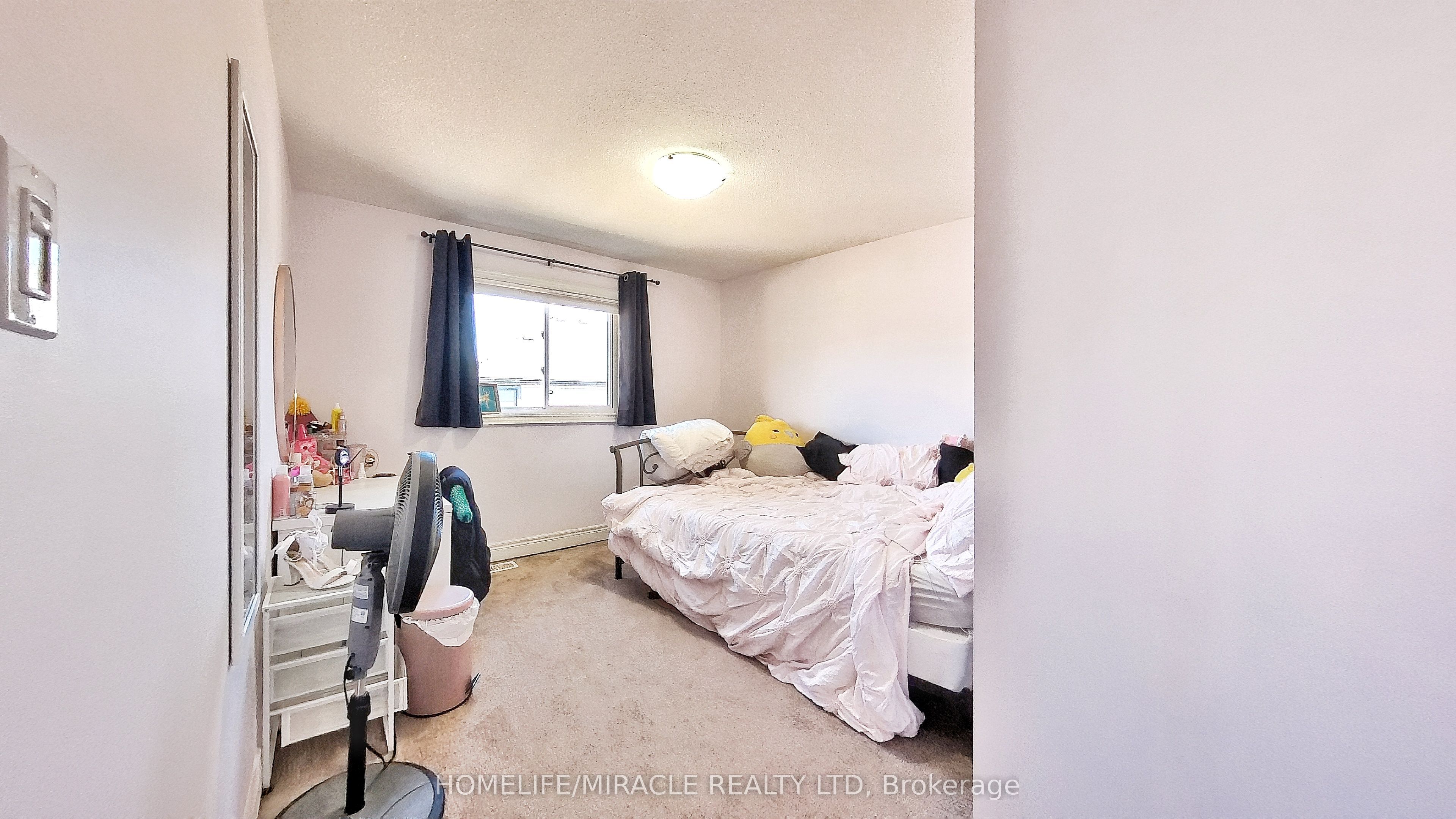 117 Eaglecrest Street Property Photo 36
