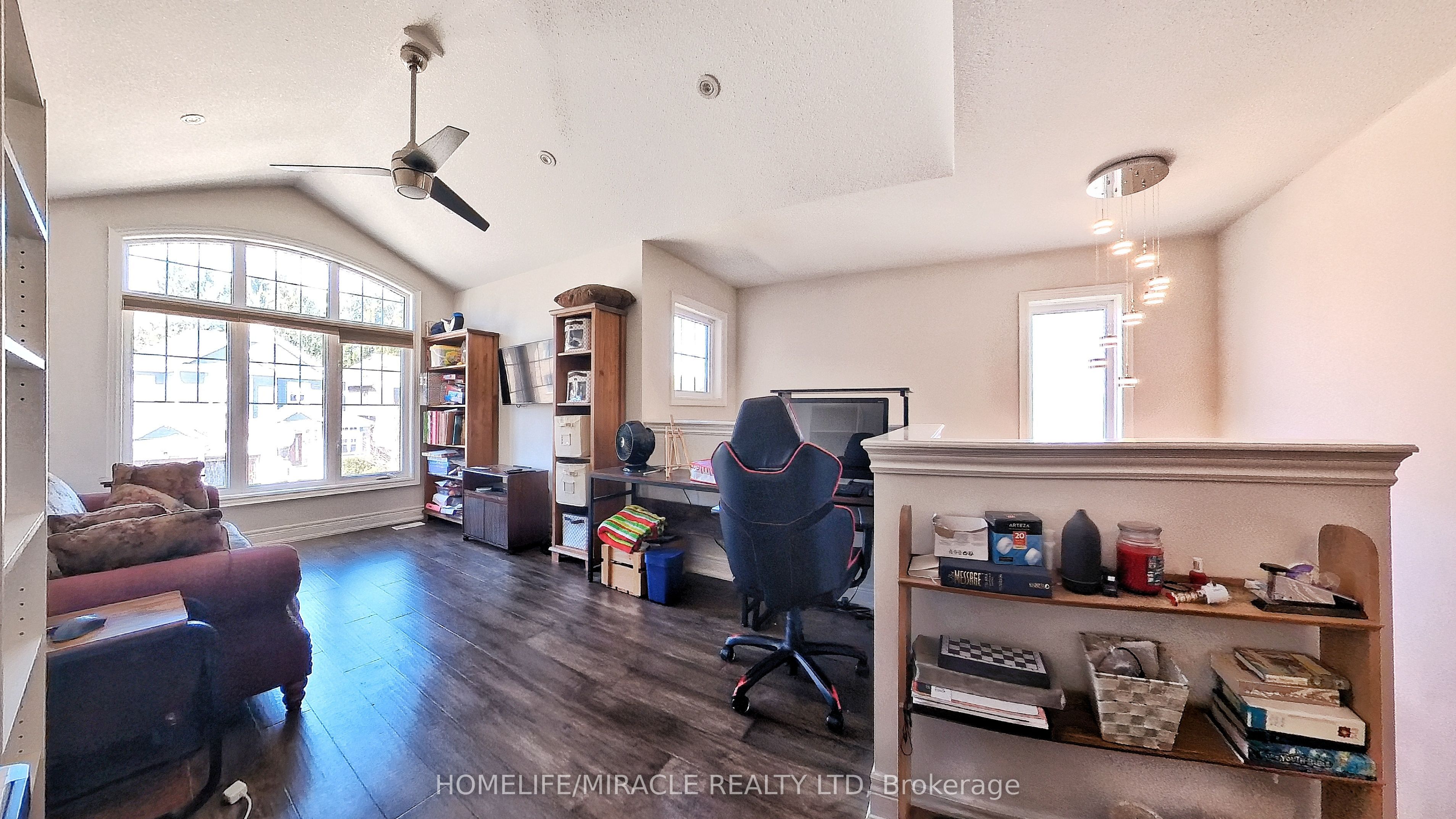 117 Eaglecrest Street Property Photo 37
