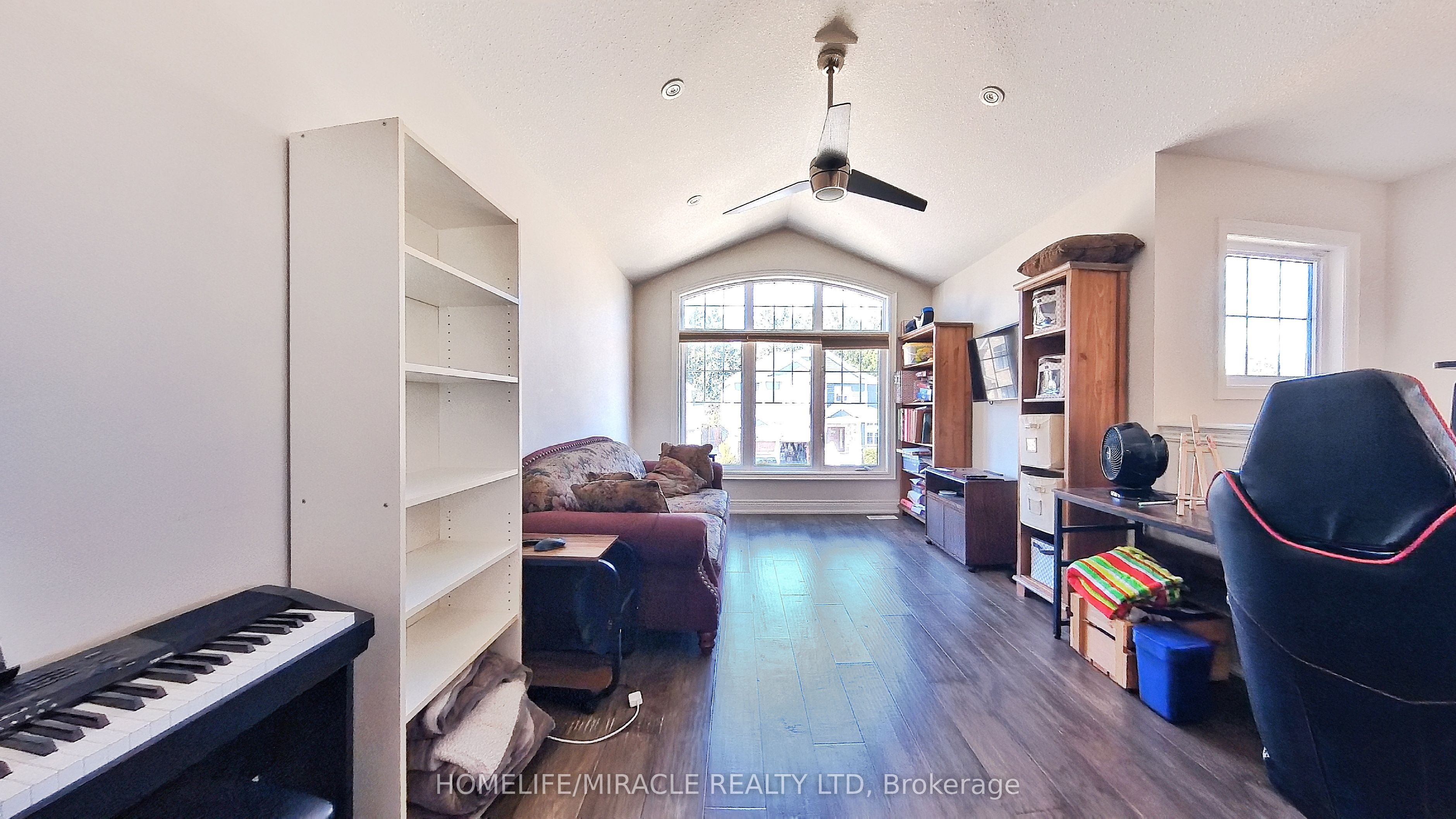 117 Eaglecrest Street Property Photo 39